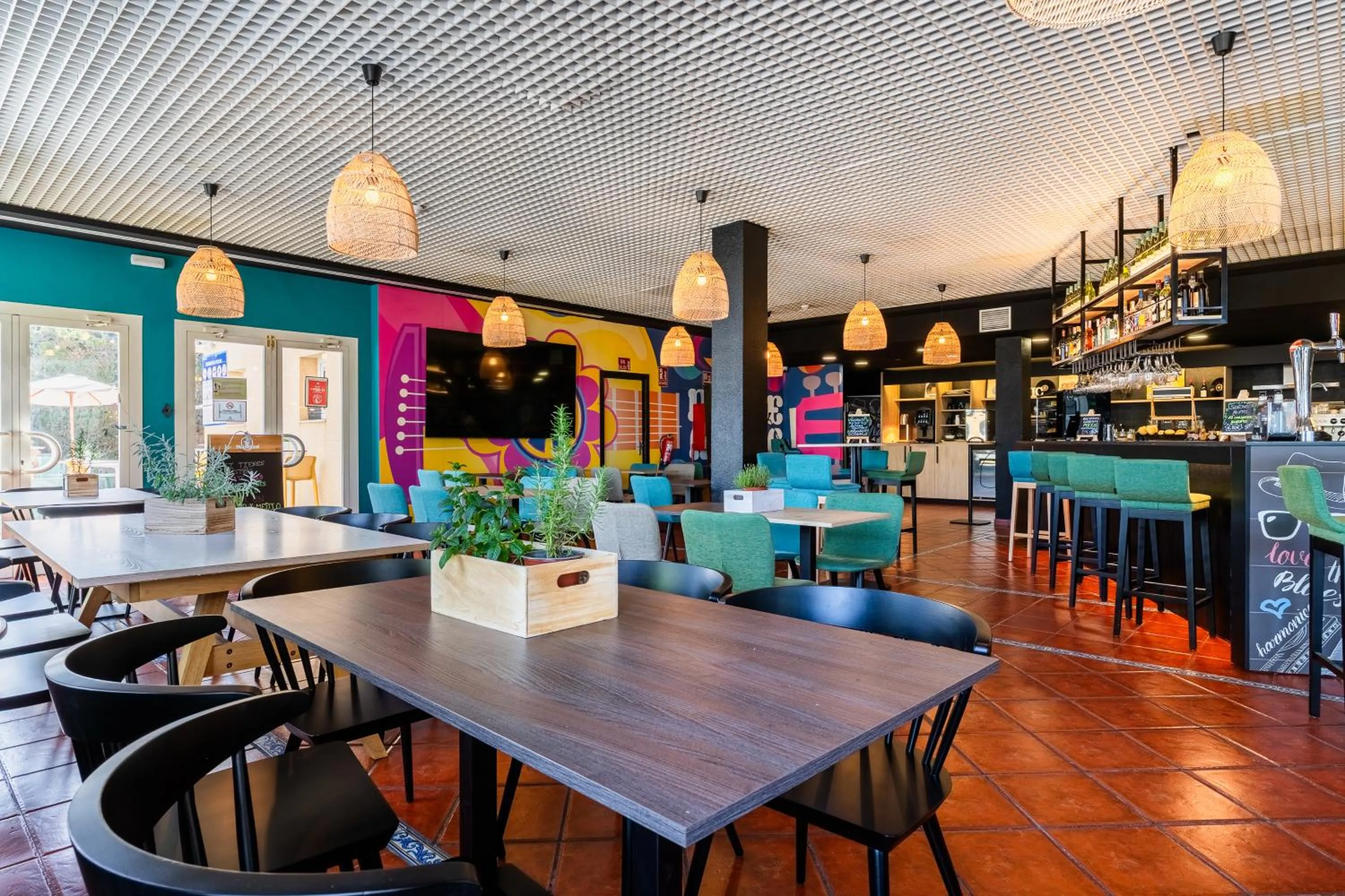 Restaurant/places to eat in Ibis Jerez De La Frontera Cadiz