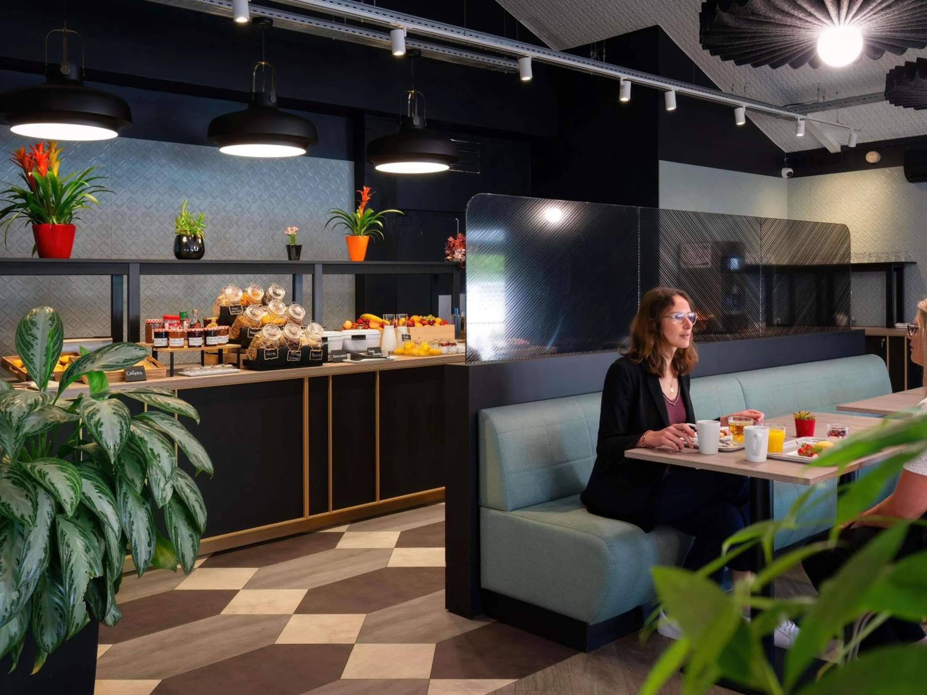 Breakfast in ibis Cergy Pontoise Le Port