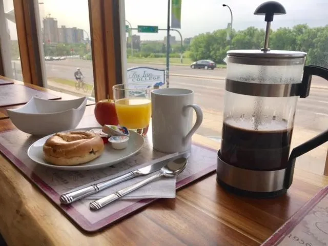 Continental breakfast in The Inn on College