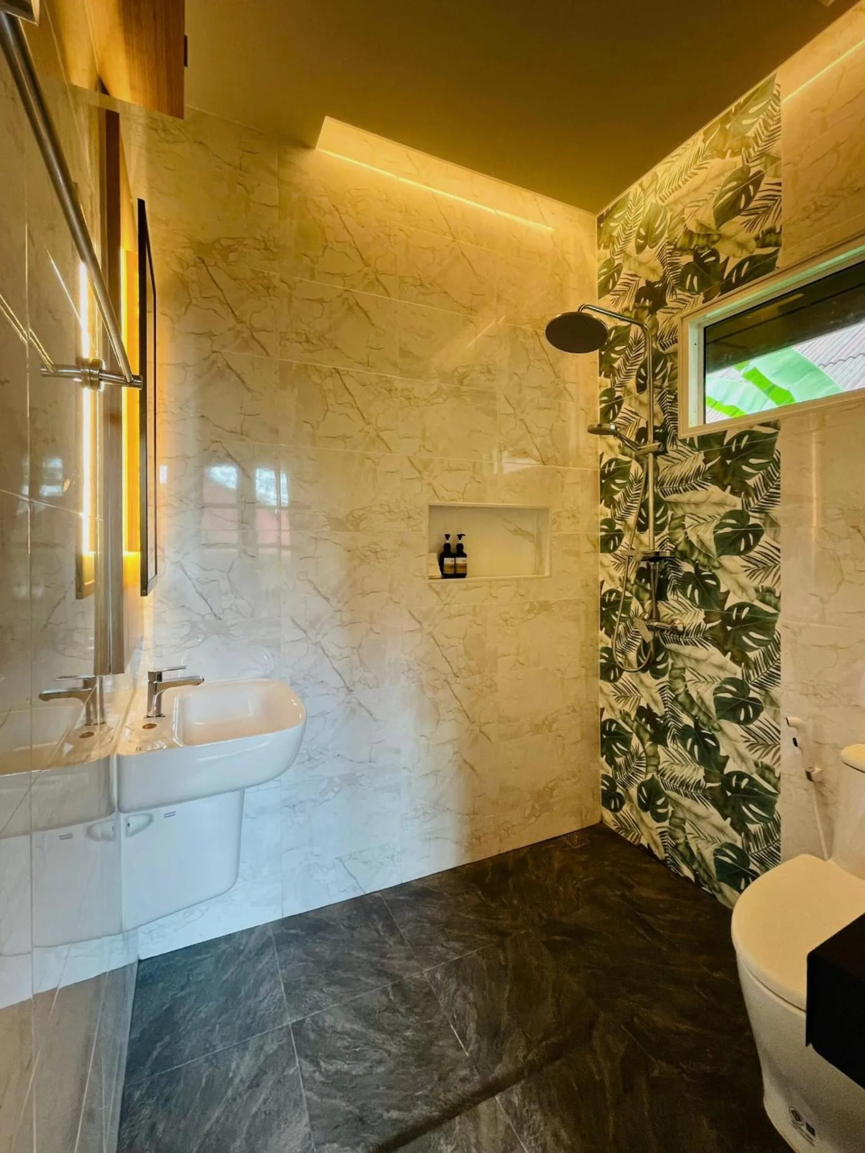 Bathroom in Tonsai Bay Resort