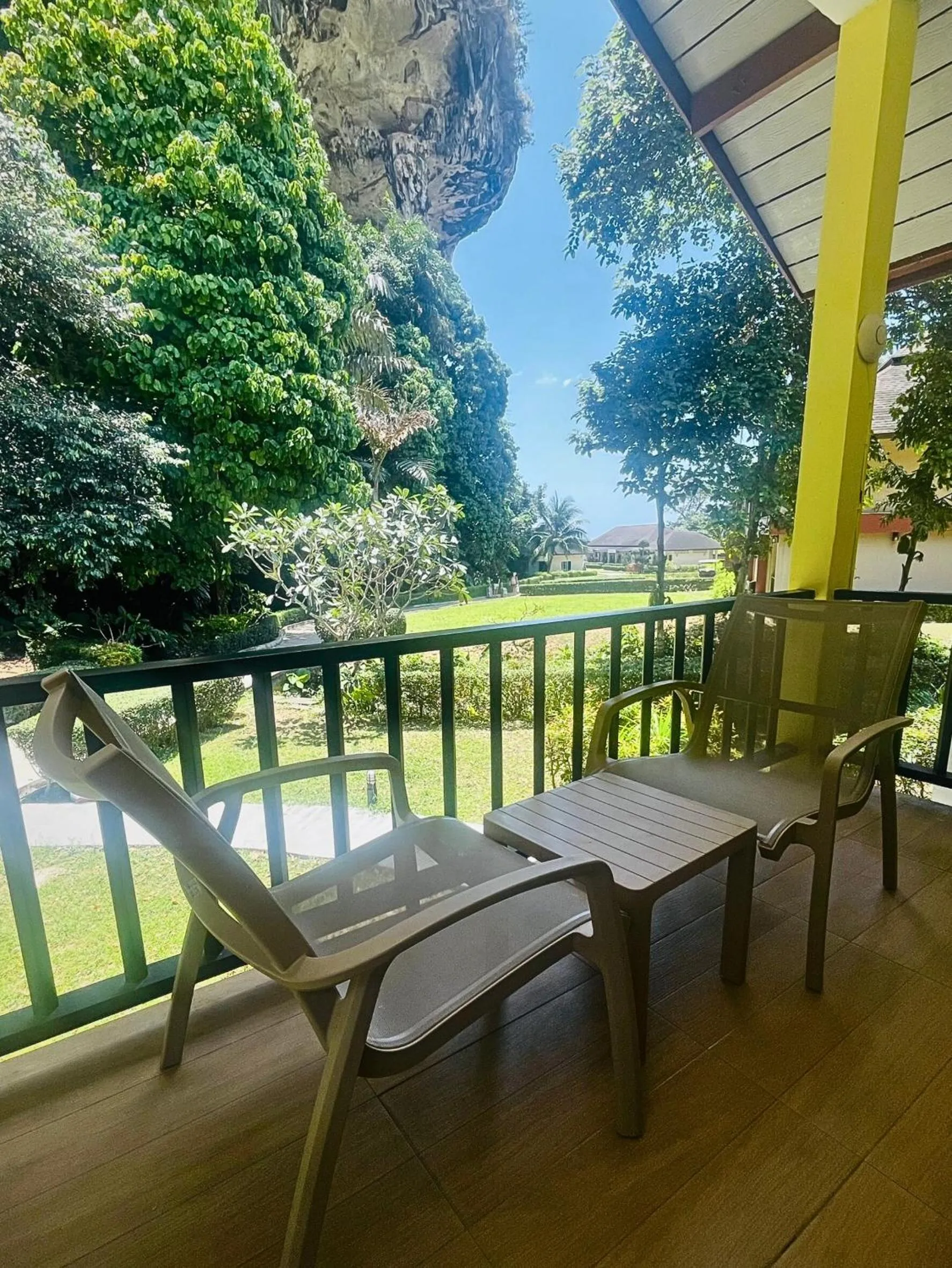 Balcony/Terrace in Tonsai Bay Resort
