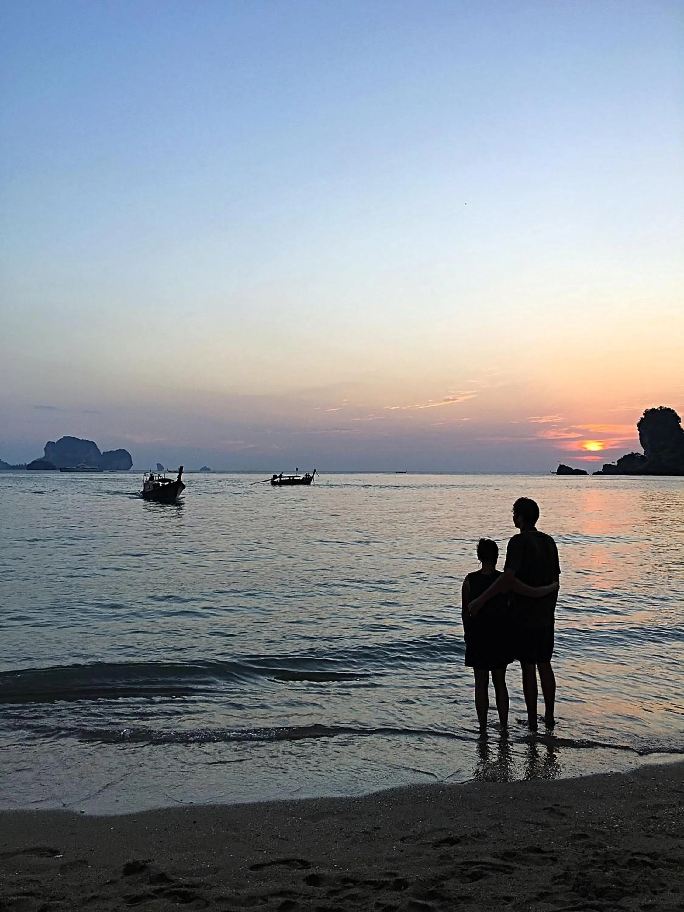 Beach in Tonsai Bay Resort