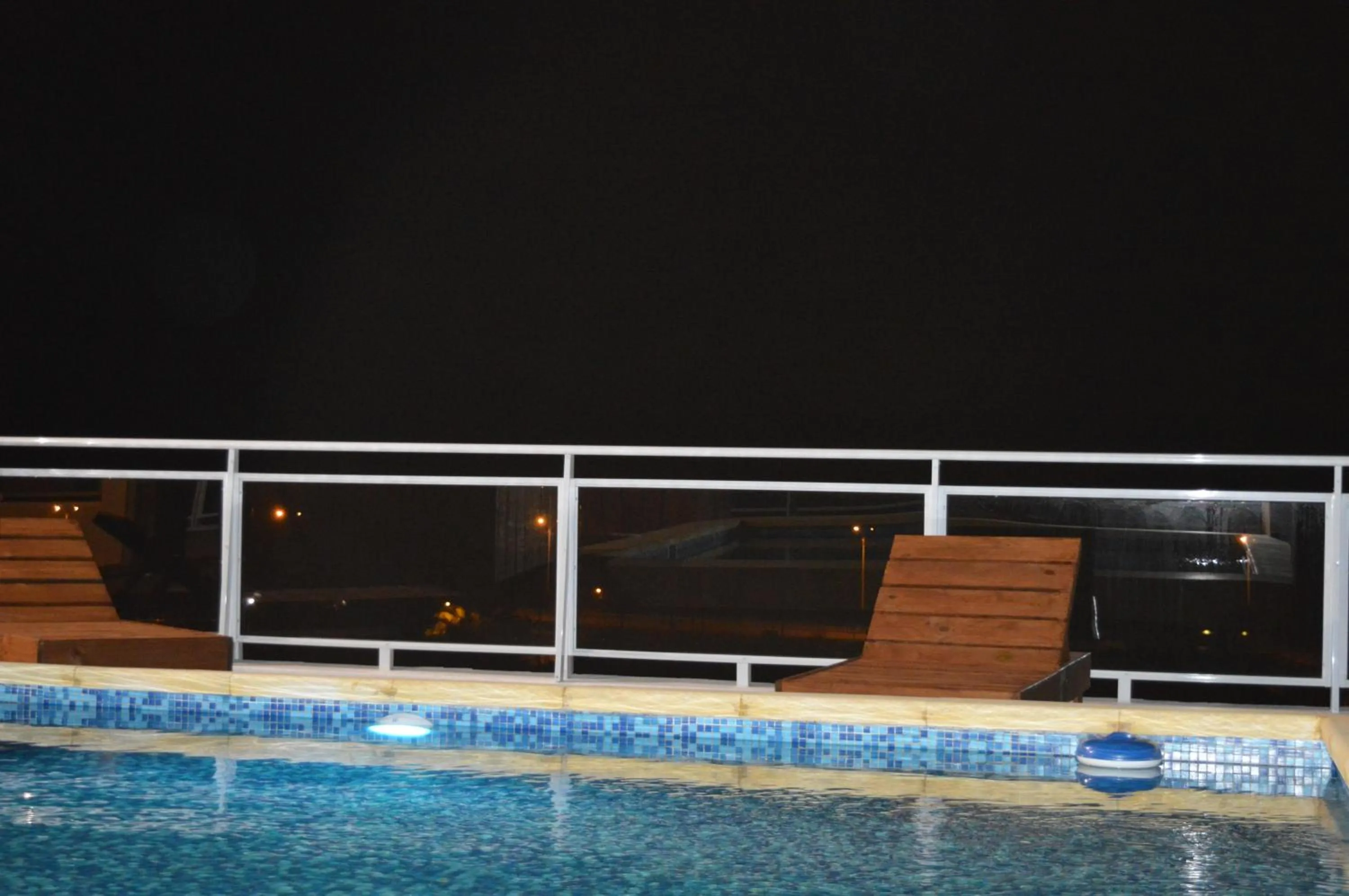 Swimming pool in Hotel Bahamas