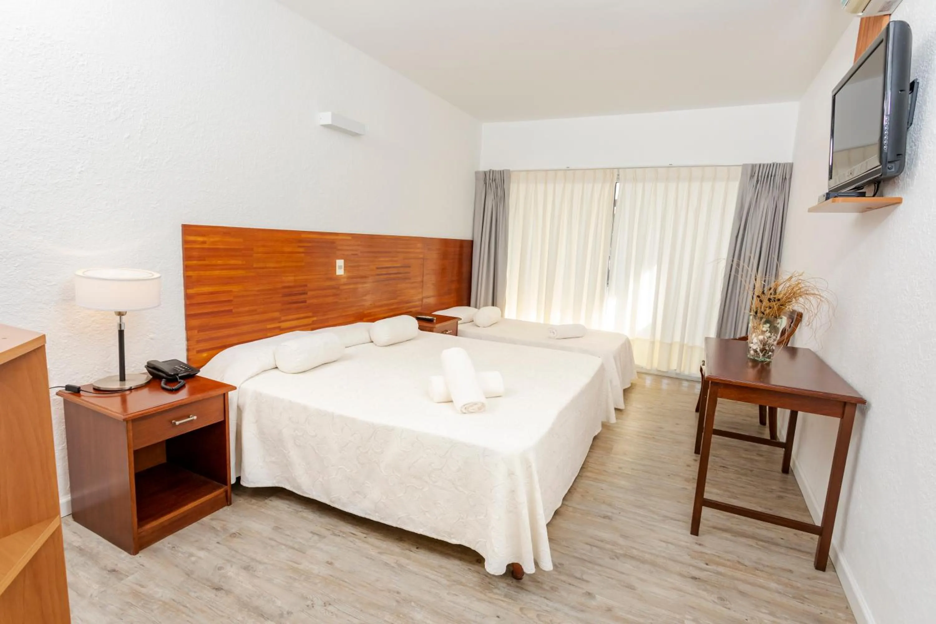 Bed in Hotel Bahamas