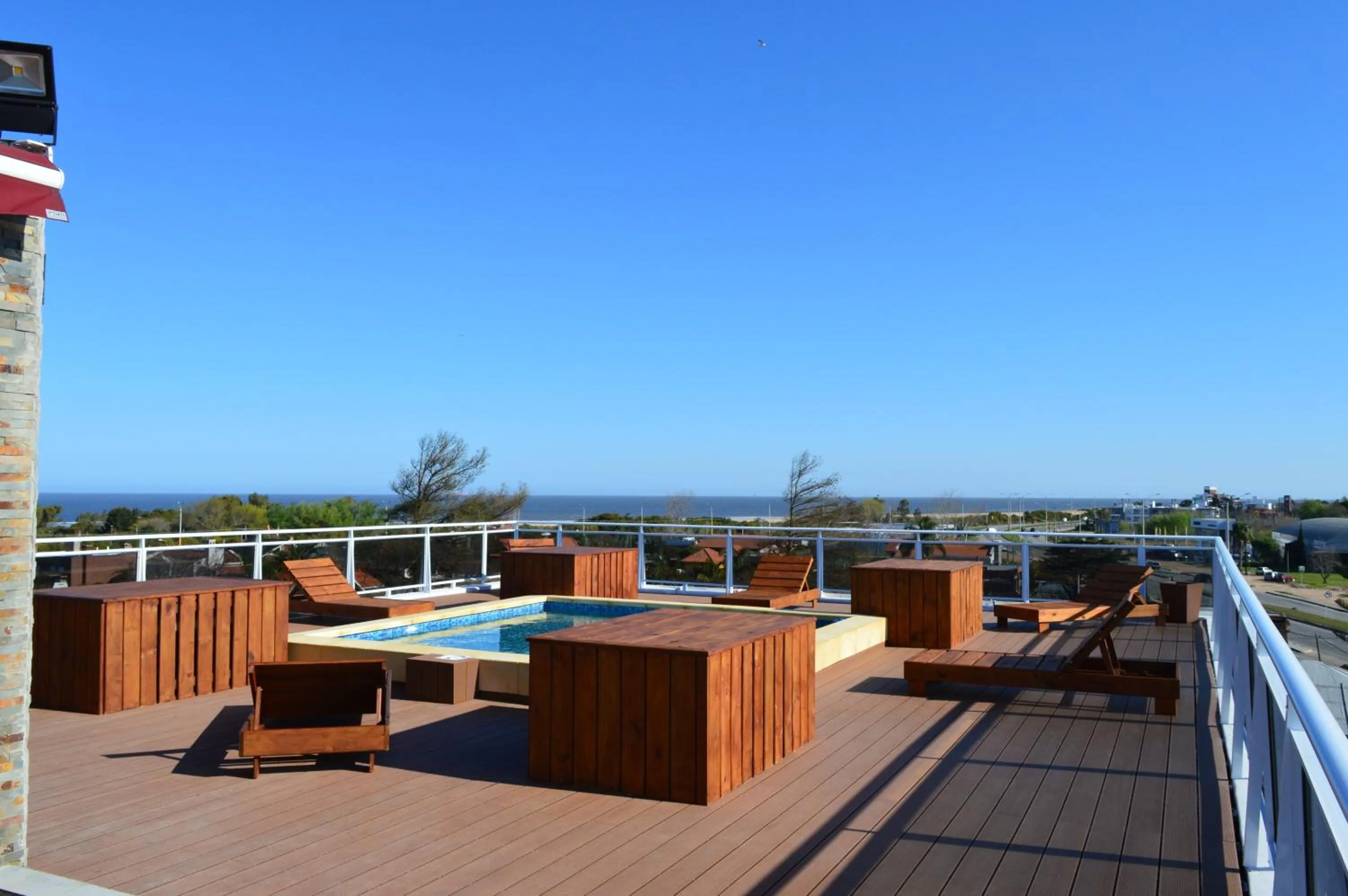 Hot Spring Bath in Hotel Bahamas