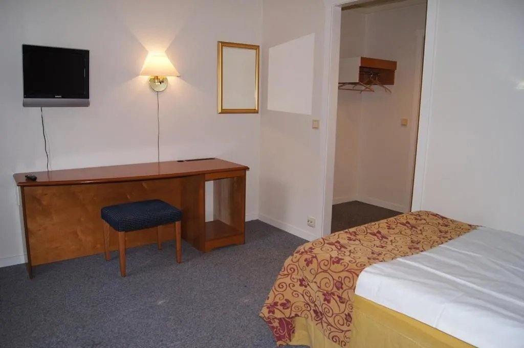 Decorative detail, Bed in Rødberg Hotel