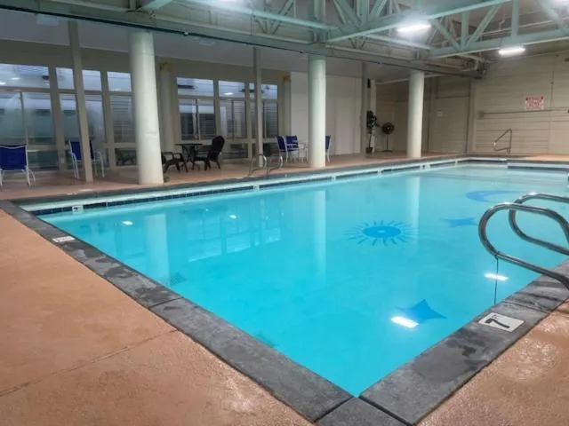 Swimming pool in Sweetwater Lift Lodge