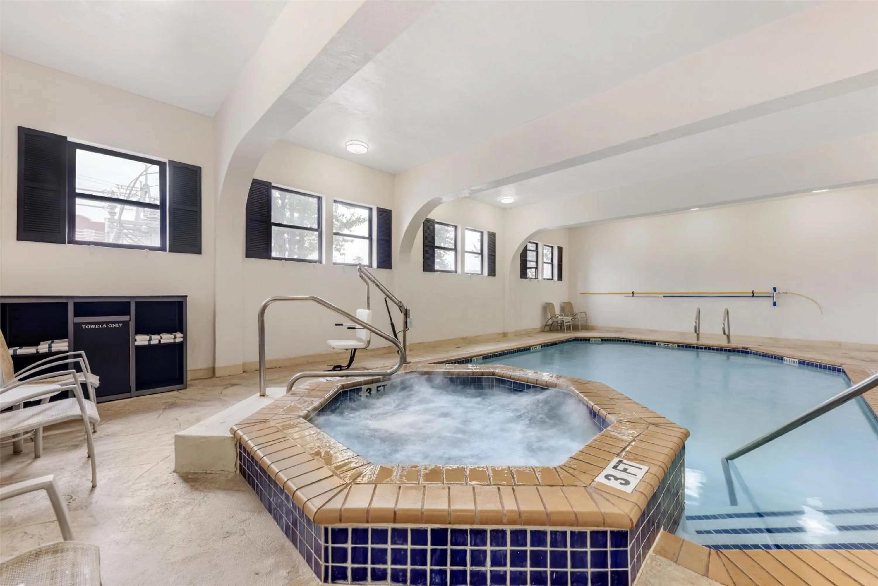 Pool view in Best Western Alamo Suites