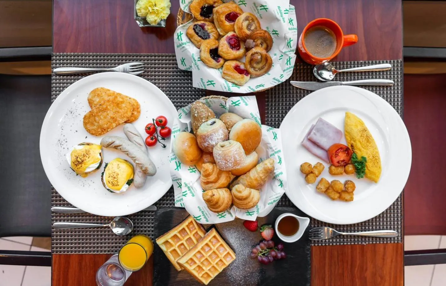 Breakfast in Holiday Inn Bangkok Silom by IHG