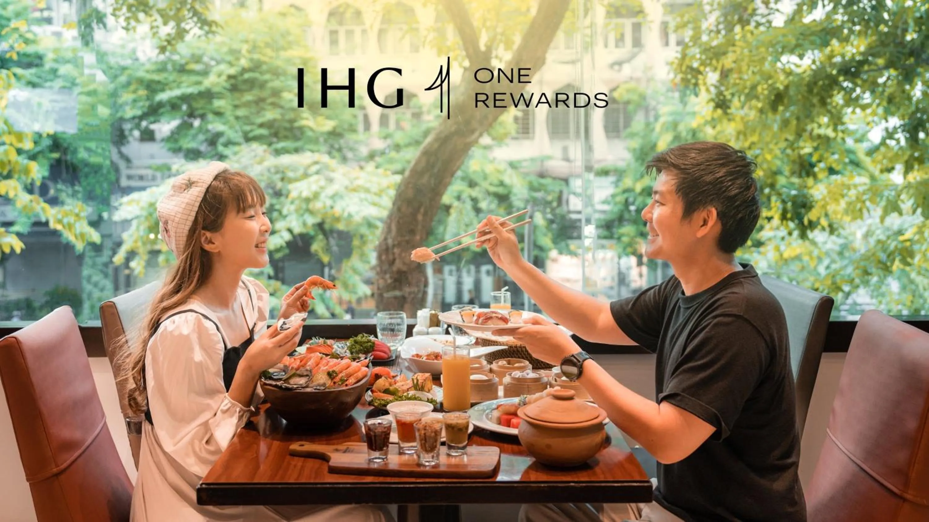 Restaurant/places to eat in Holiday Inn Bangkok Silom by IHG
