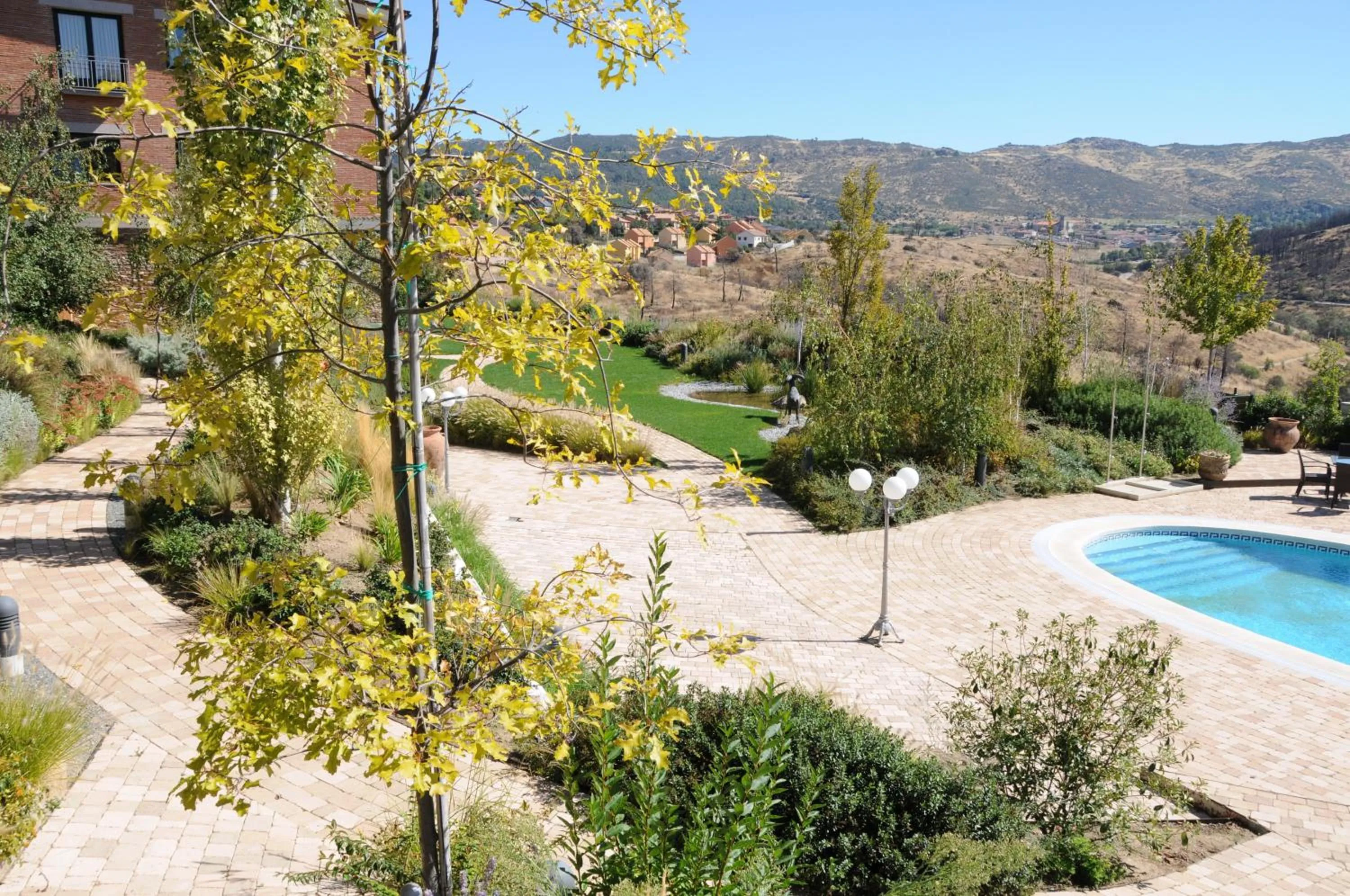 Garden in Los Cinco Enebros