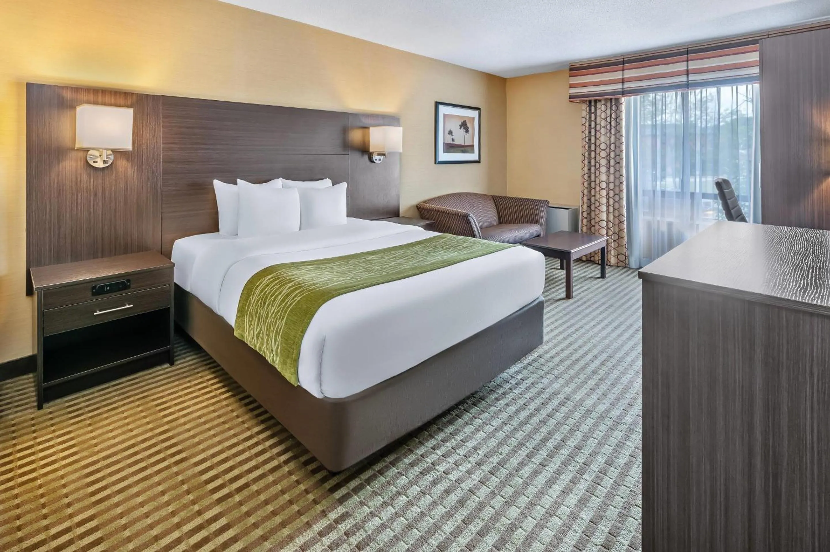 Bedroom, Bed in Comfort Inn