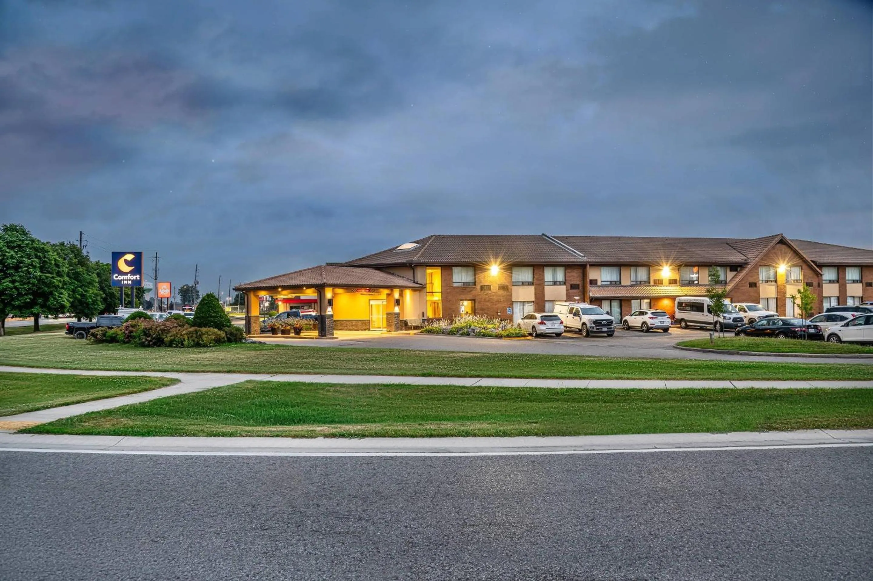 Property building in Comfort Inn