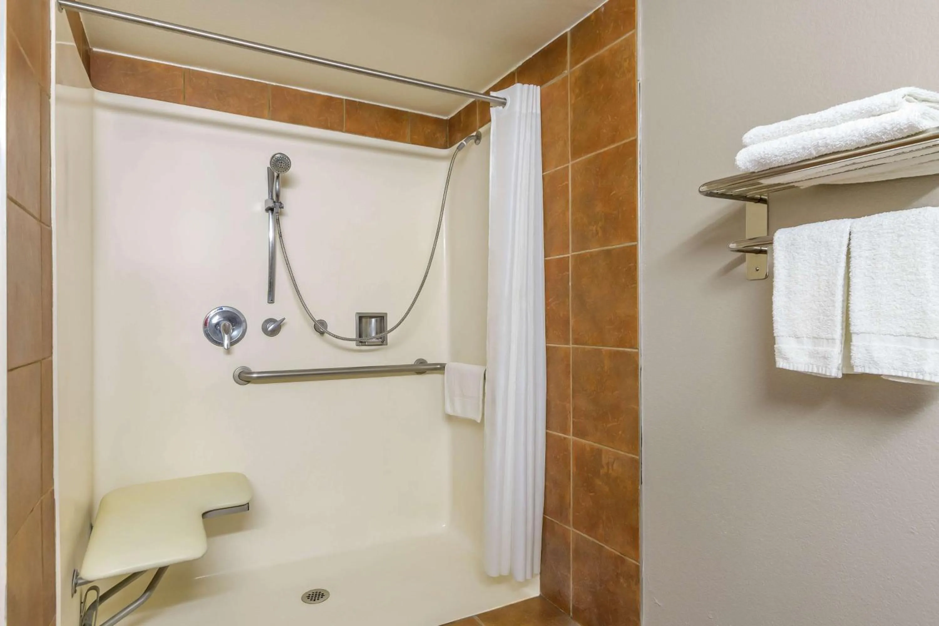 Bathroom in Motel 6-San Jose, CA - Convention Center