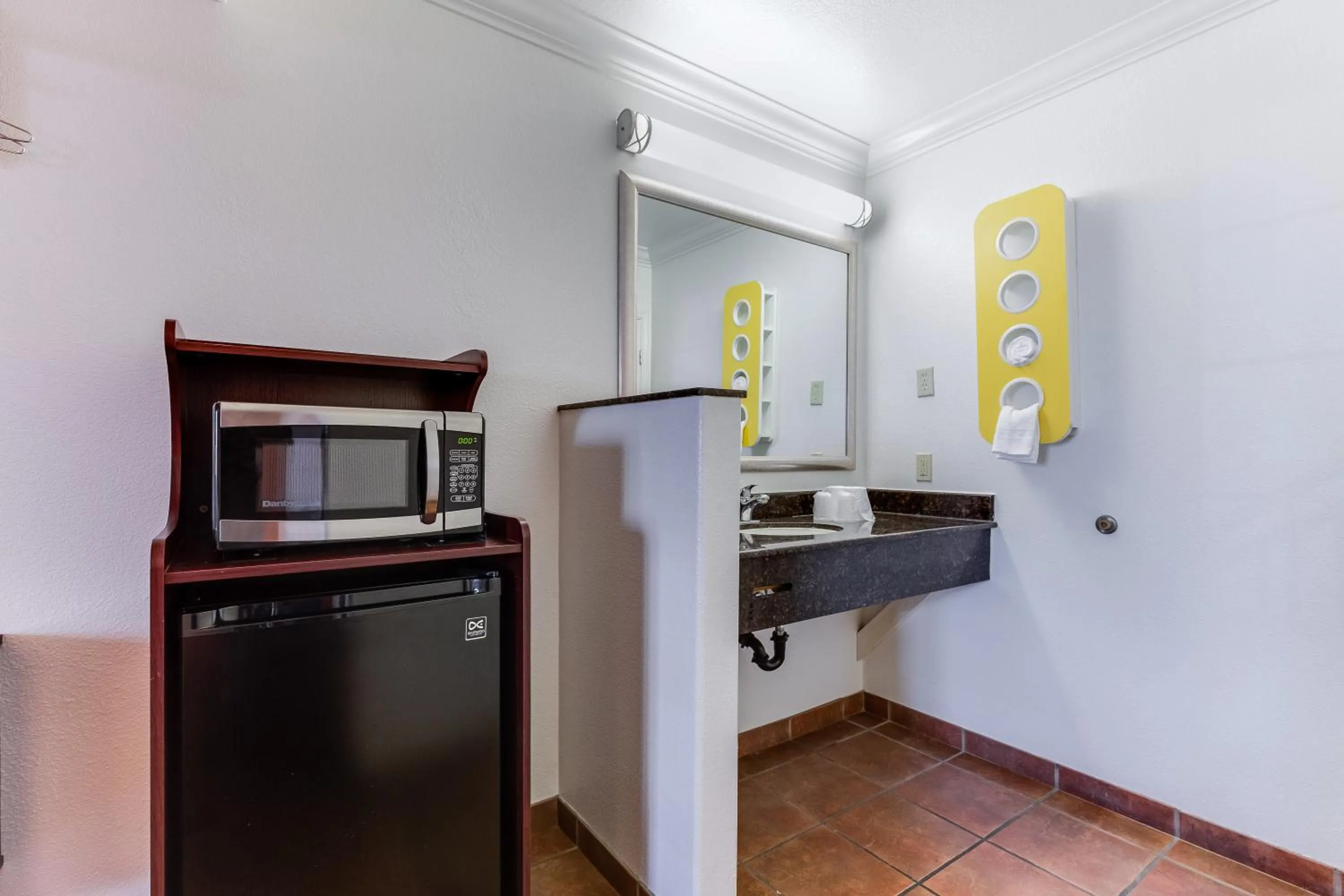 Bathroom in Motel 6-San Jose, CA - Convention Center