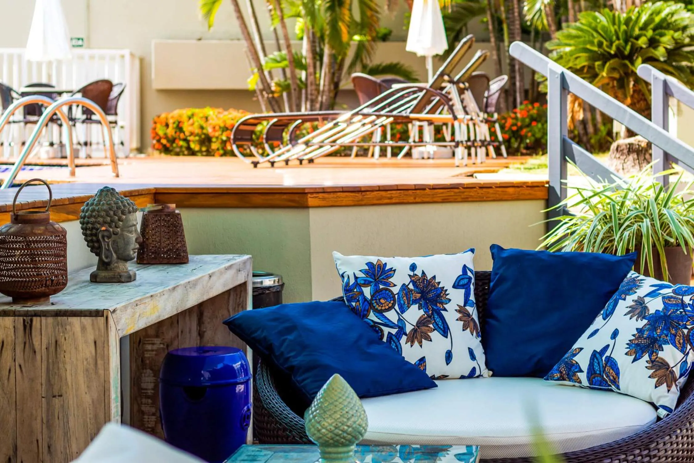 Seating area in Hotel Deville Prime Cuiabá