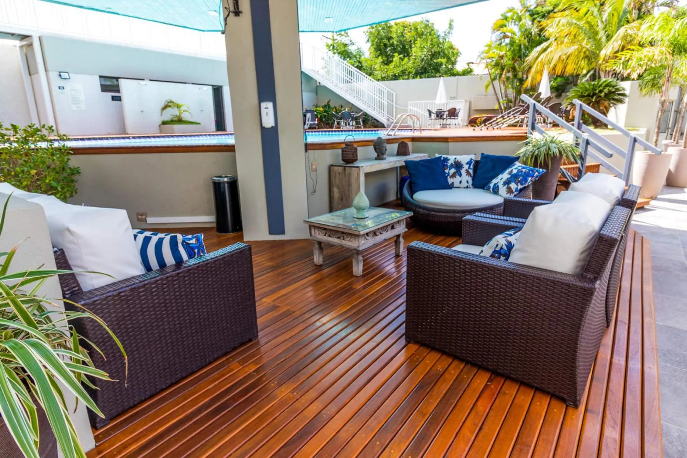 Seating area in Hotel Deville Prime Cuiabá