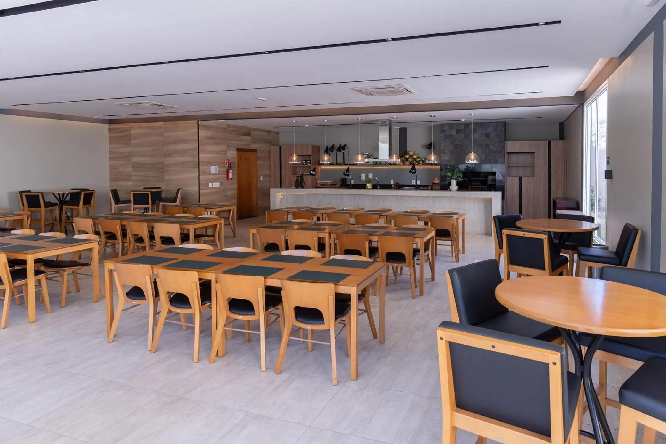 Restaurant/places to eat in Hotel Deville Prime Cuiabá