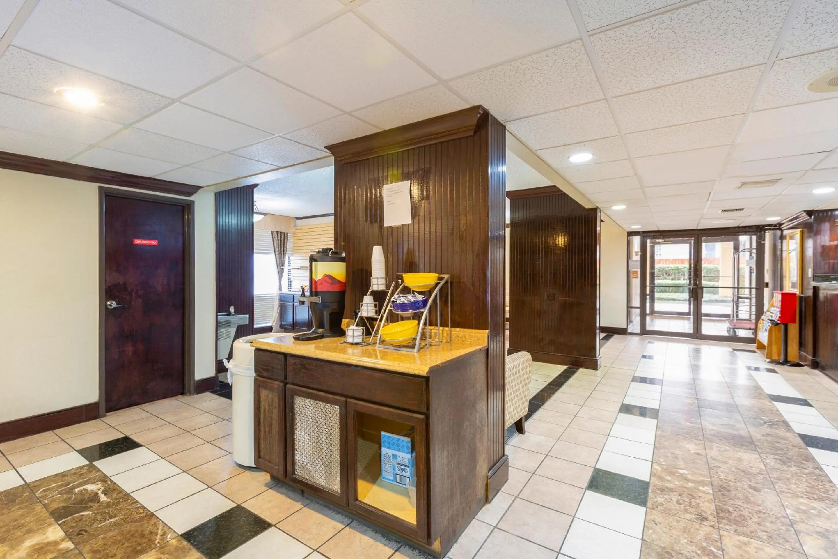 Lobby or reception in OYO Hotel Baton Rouge Mid City