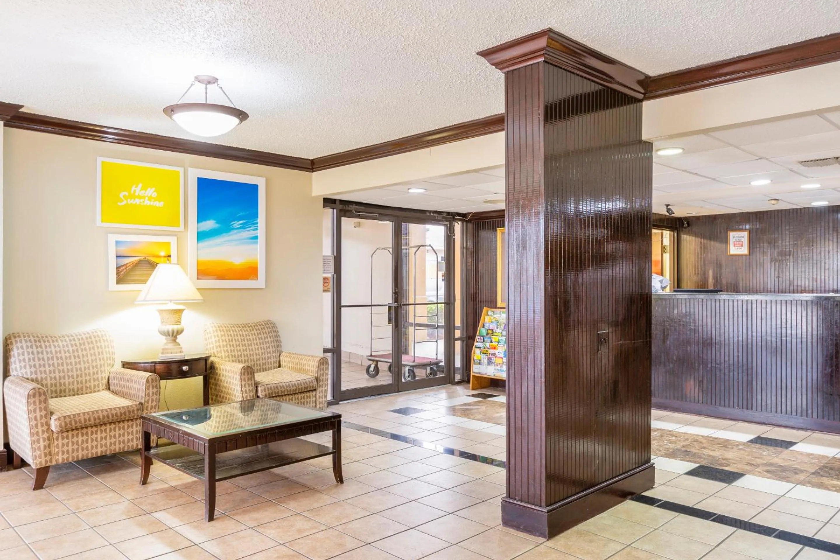Lobby or reception in OYO Hotel Baton Rouge Mid City