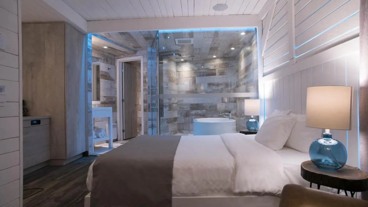 Bed in Hôtel Le Rivage