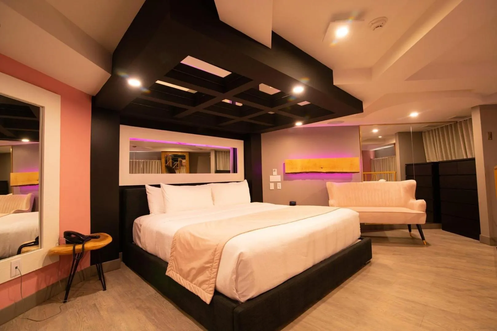 Bed in Hôtel Le Rivage