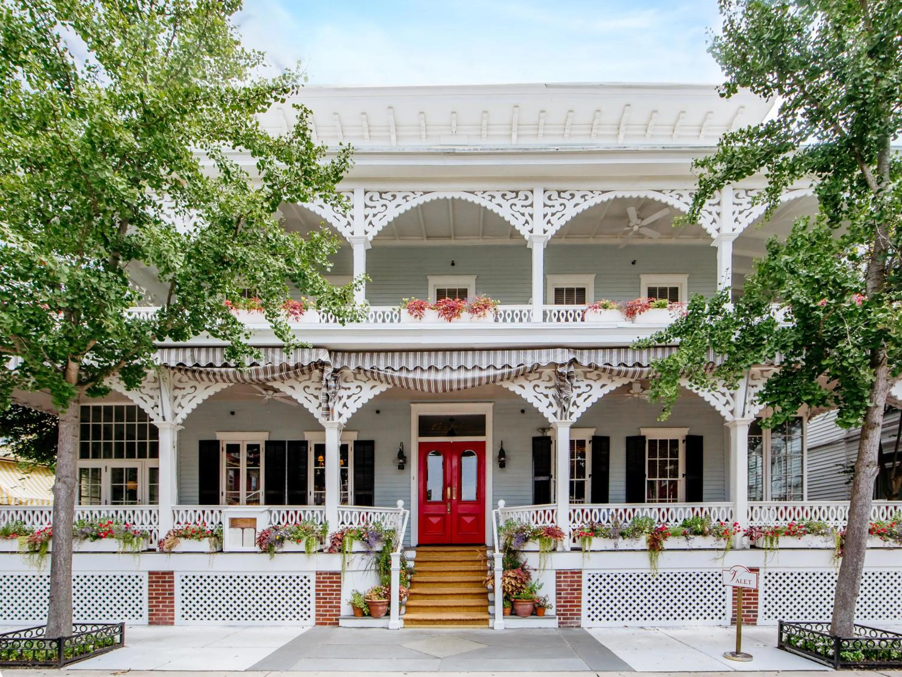Facade/entrance in The Virginia and Cottages