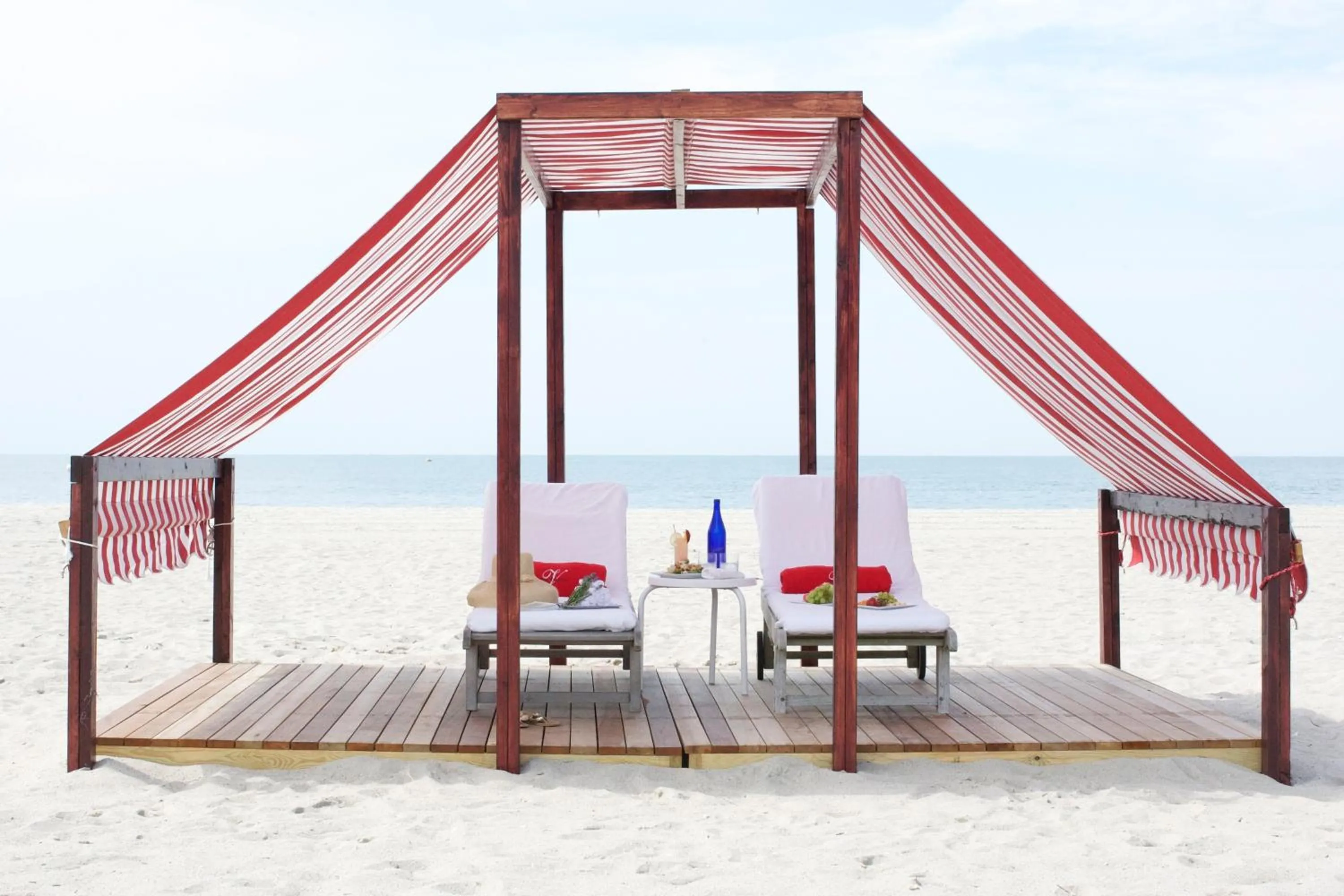 Beach in The Virginia and Cottages