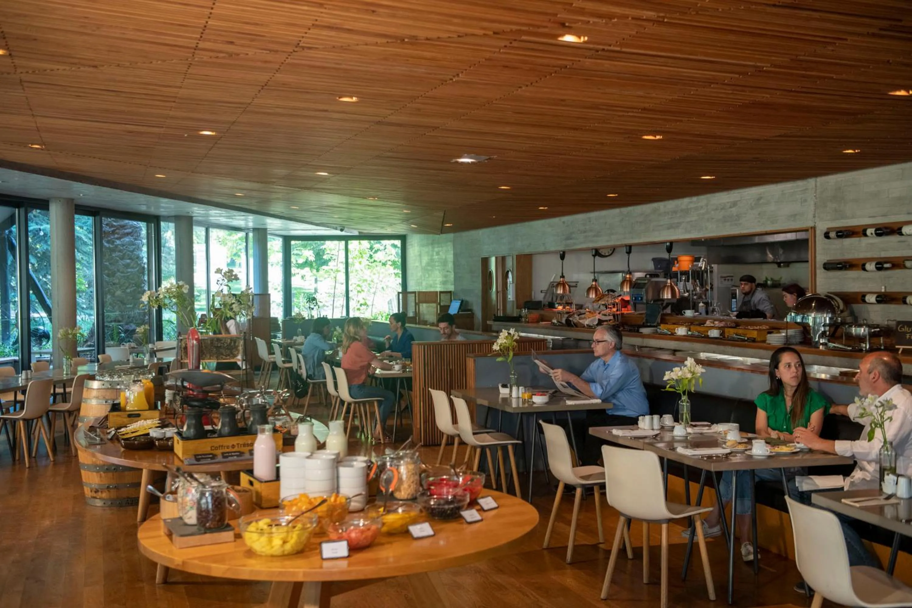 Restaurant/places to eat in Las Majadas Hotel & Centro de Reuniones