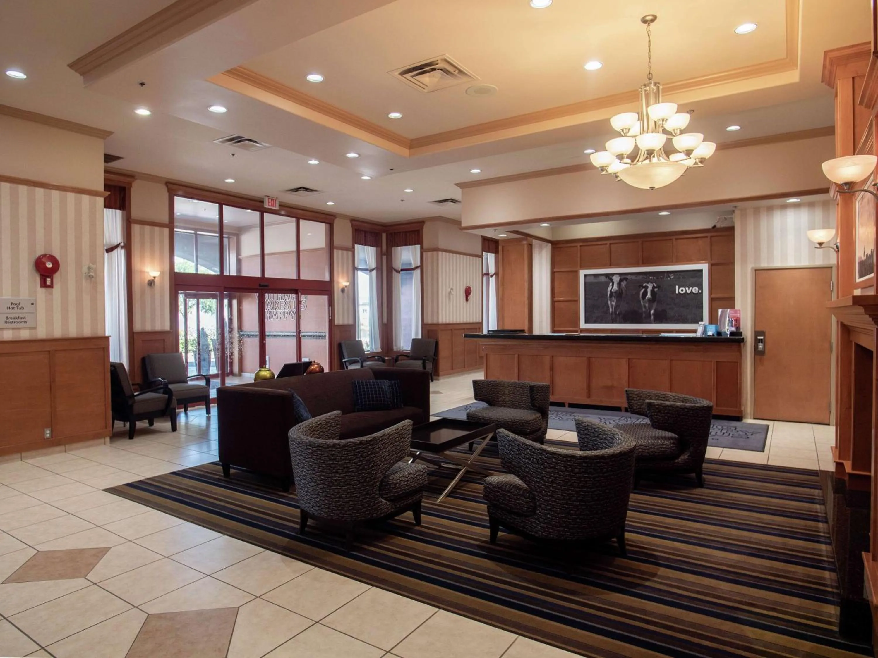 Lobby or reception in Hampton Inn by Hilton Kamloops