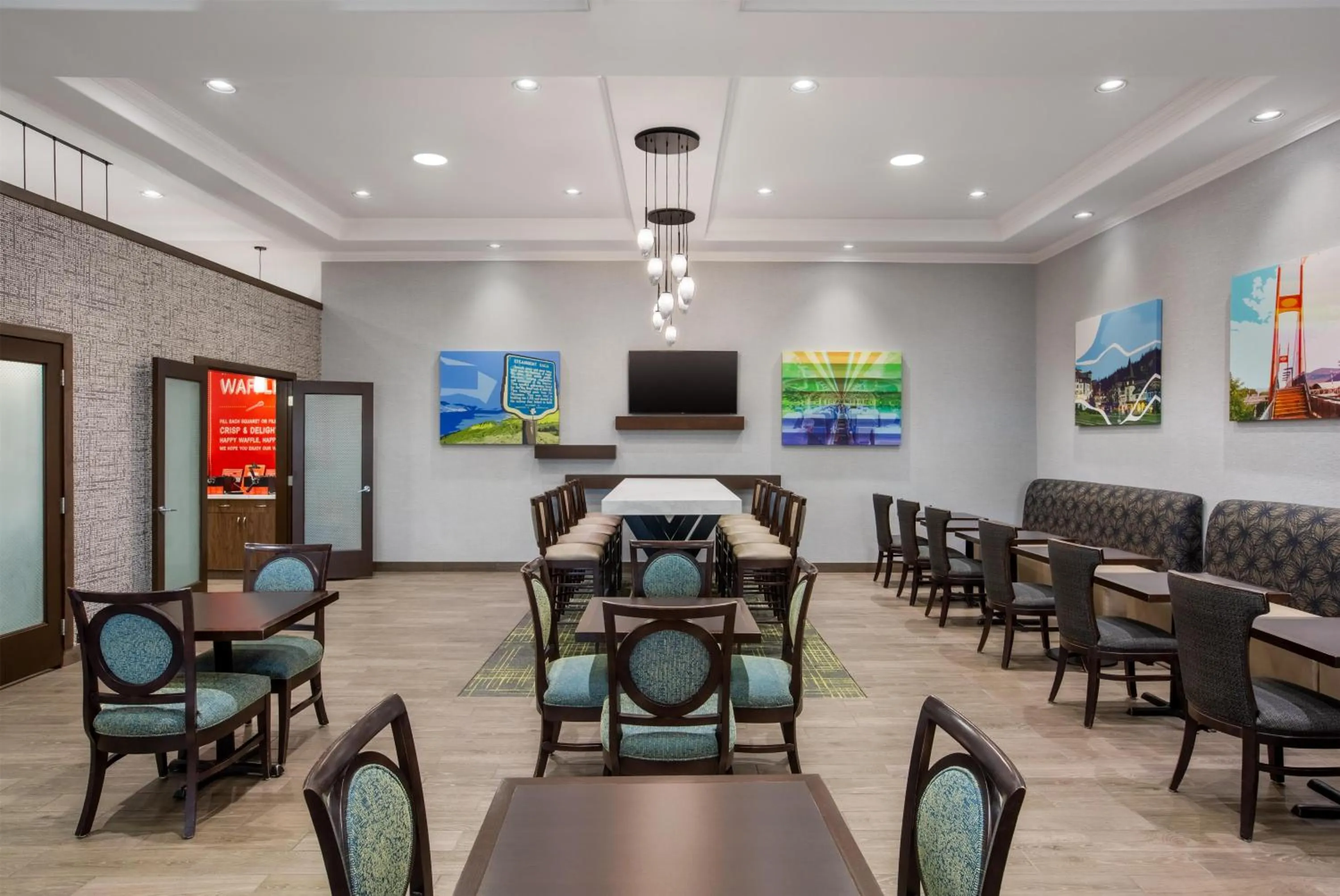 Breakfast in Hampton Inn by Hilton Kamloops