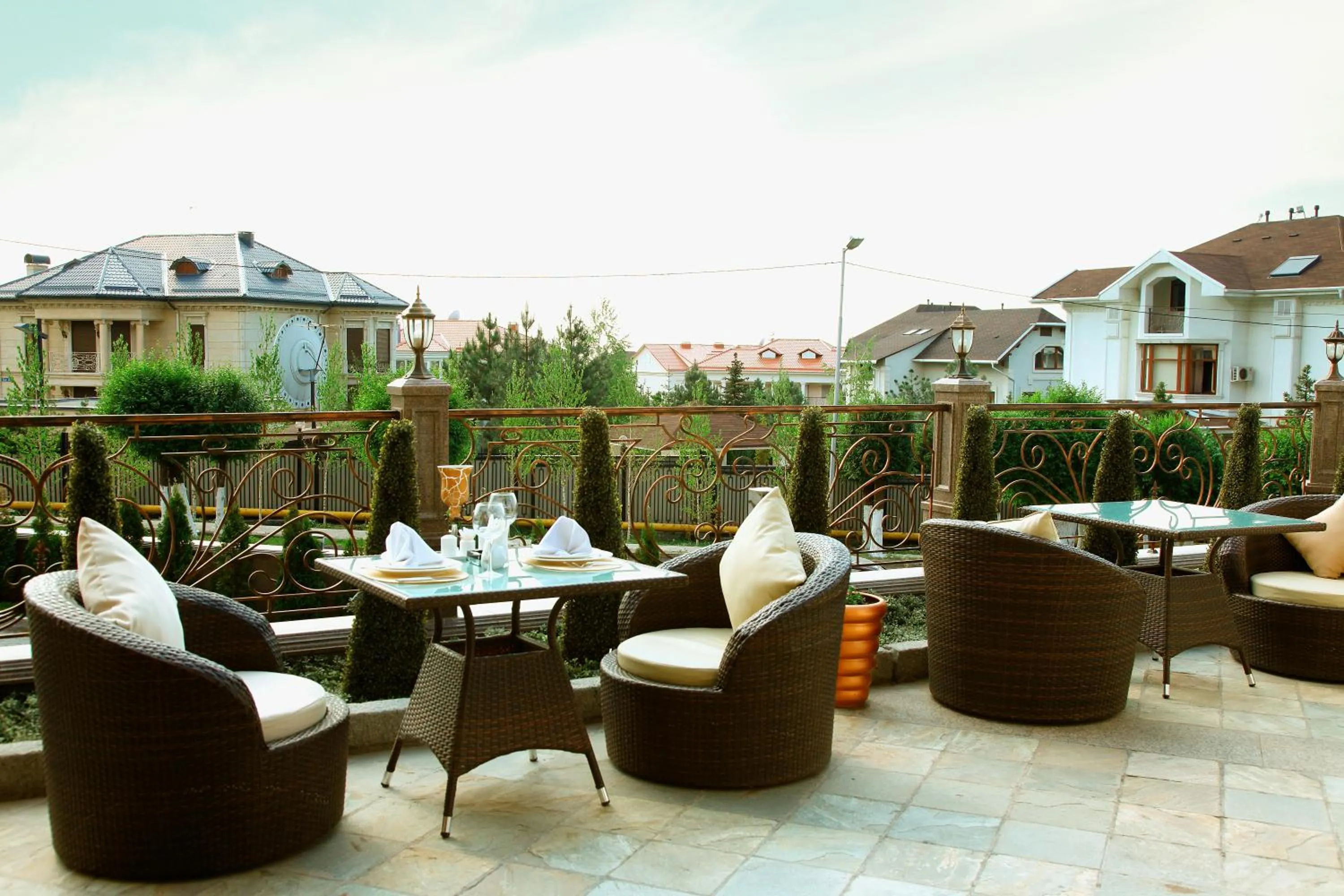 Restaurant/places to eat in Royal Tulip Almaty Hotel