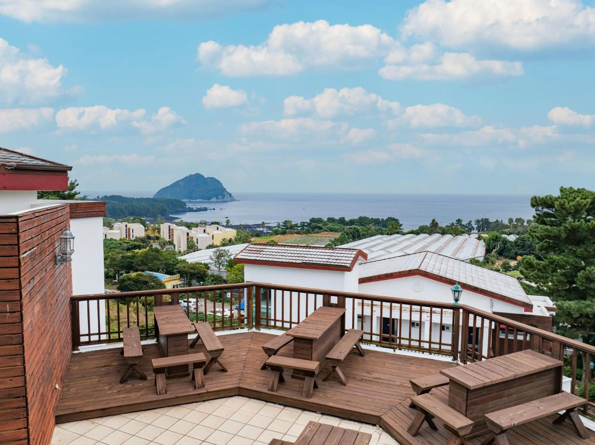 Sea view in Four Season Pension