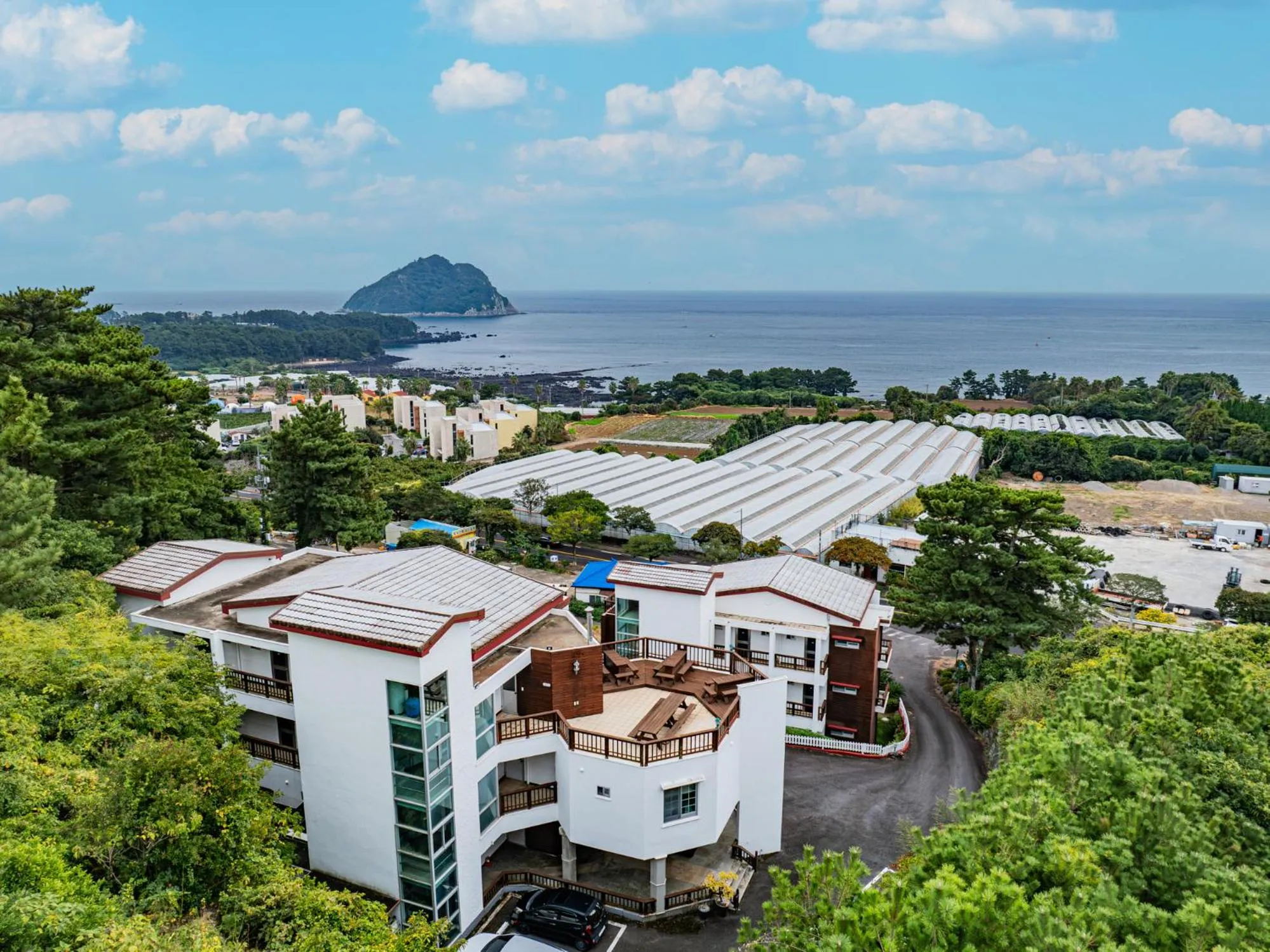 Property building in Four Season Pension