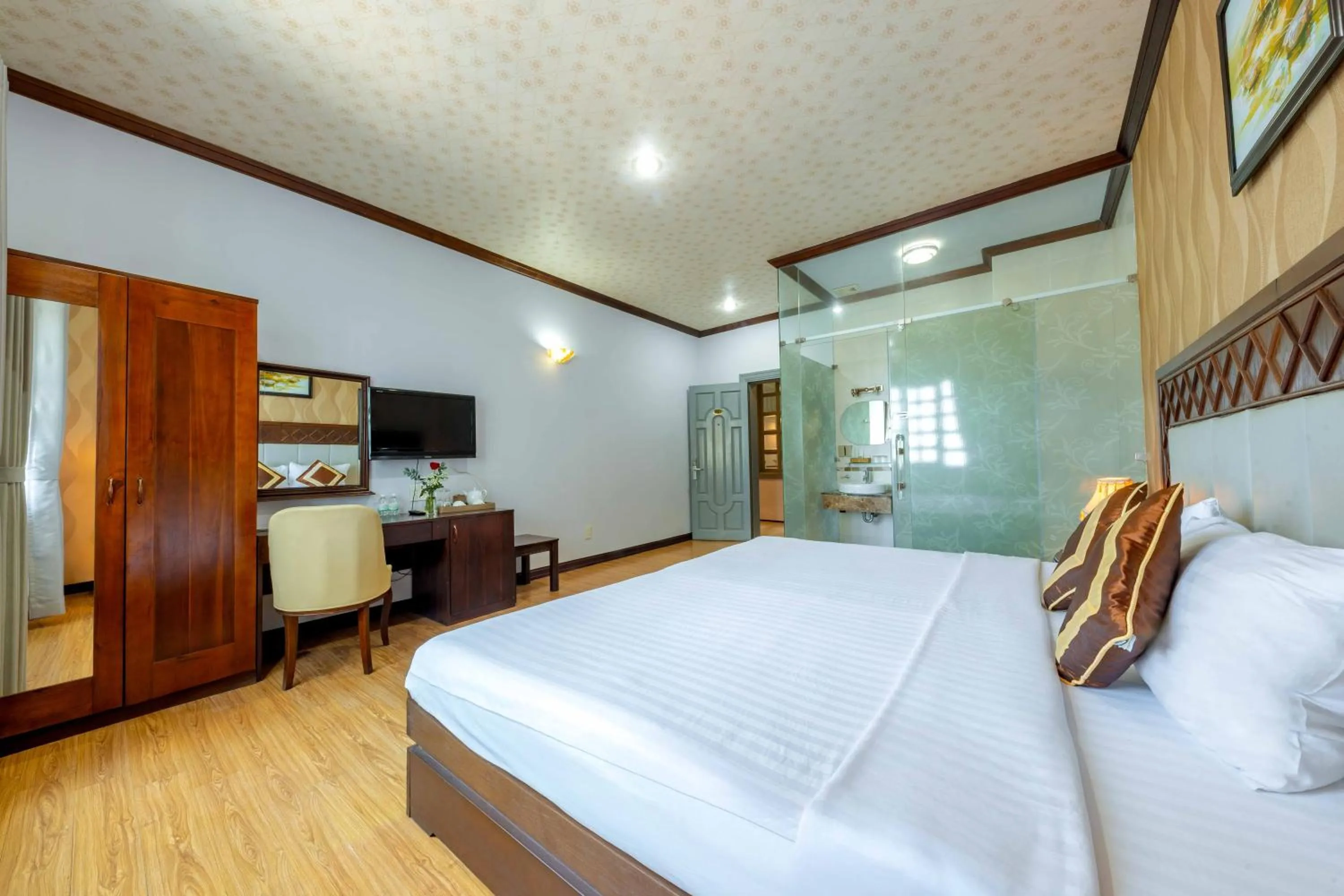 Bed in Rembrandt Hotel Nha Trang