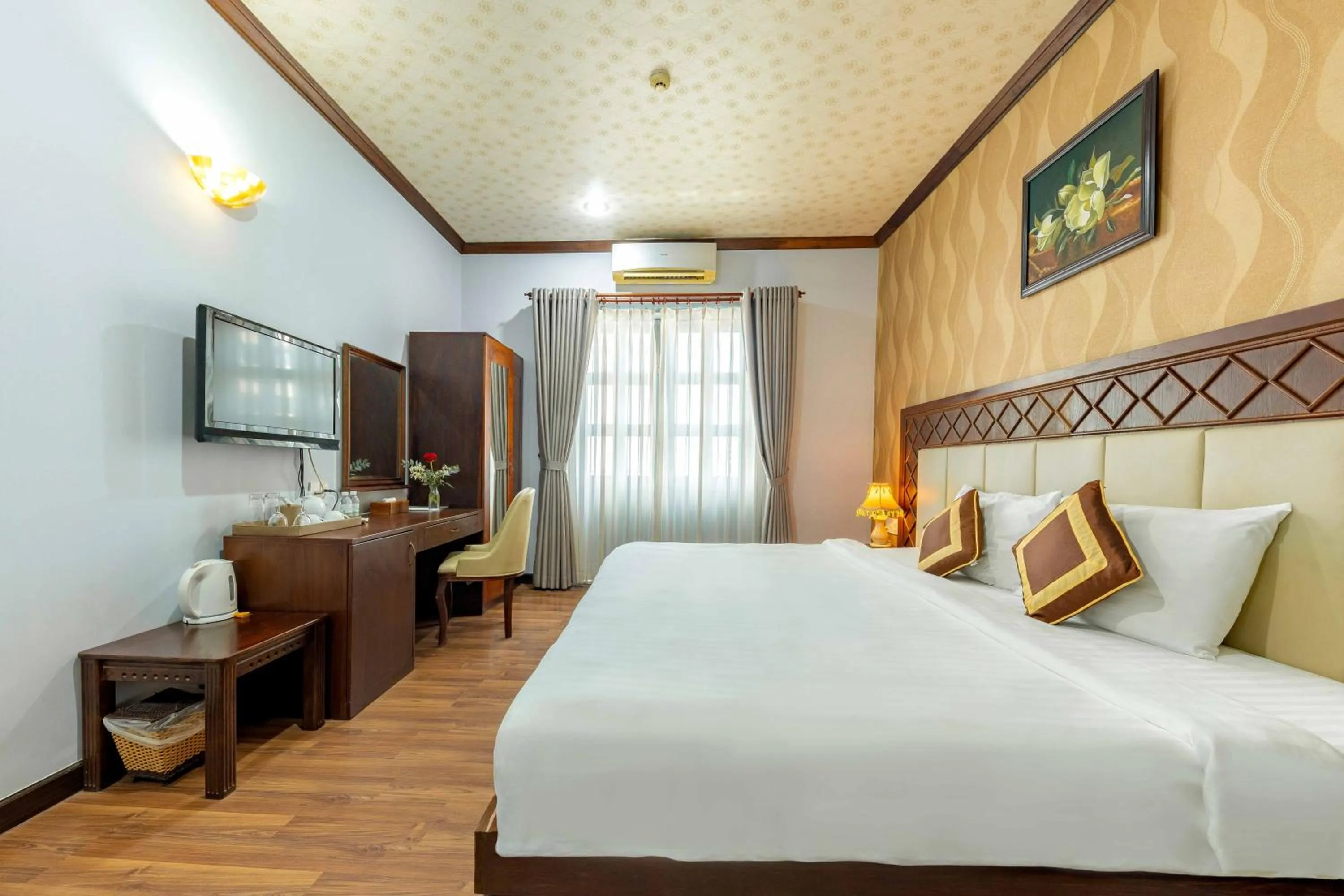 Bed in Rembrandt Hotel Nha Trang