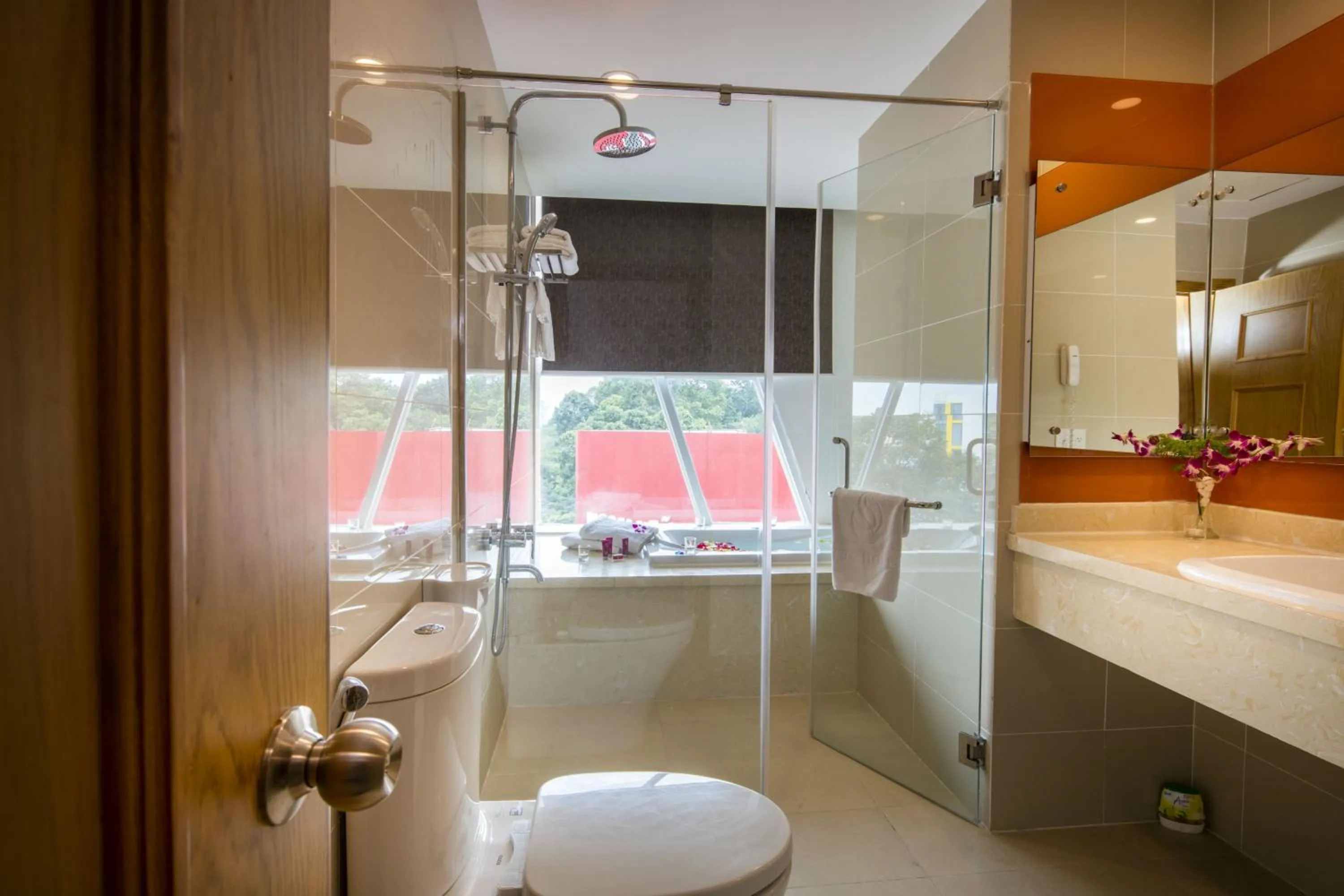 Bathroom in TTC Hotel Deluxe Airport