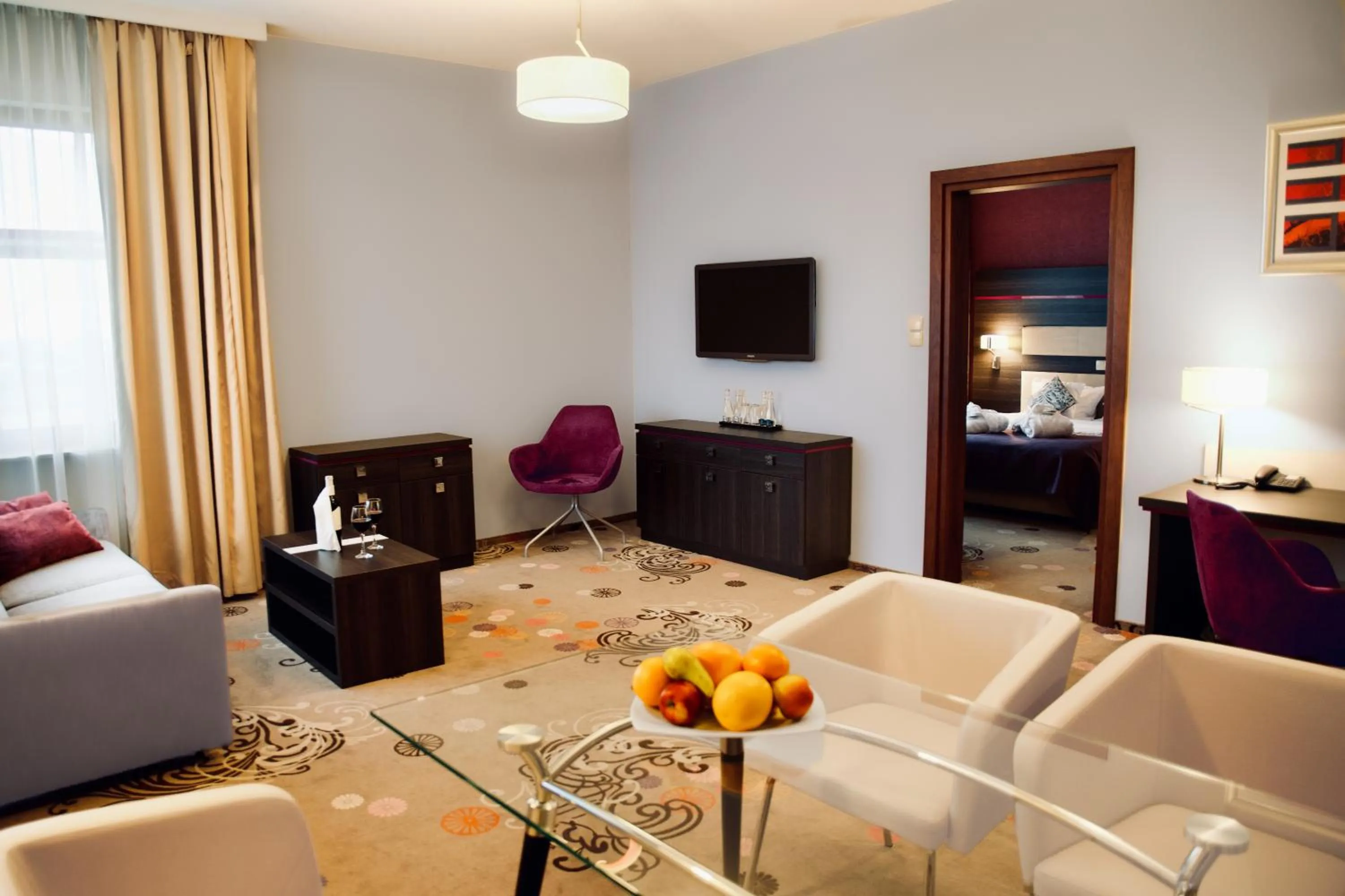 Living room, Bed in Hotel Szafran