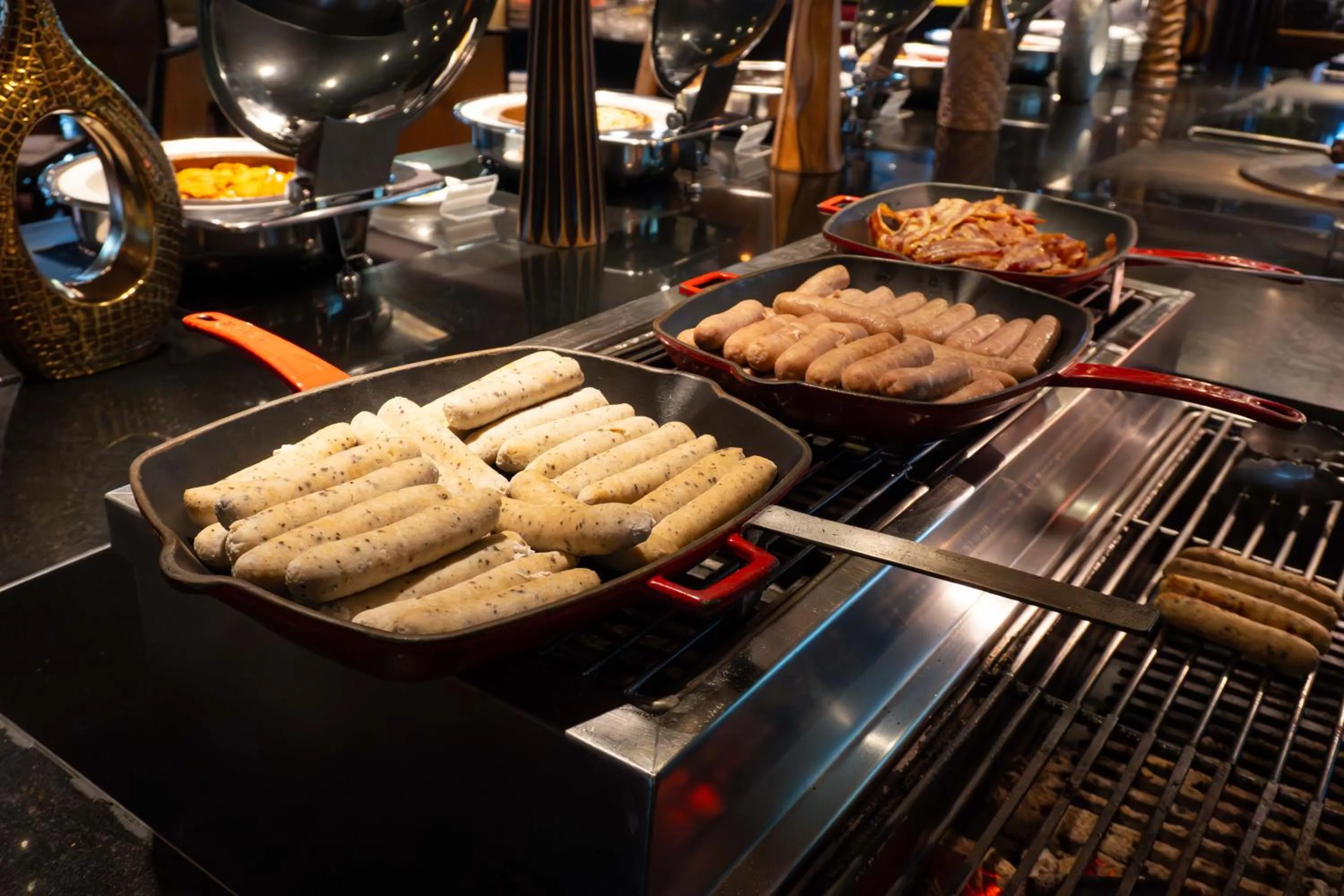 Restaurant/places to eat in lebua at State Tower