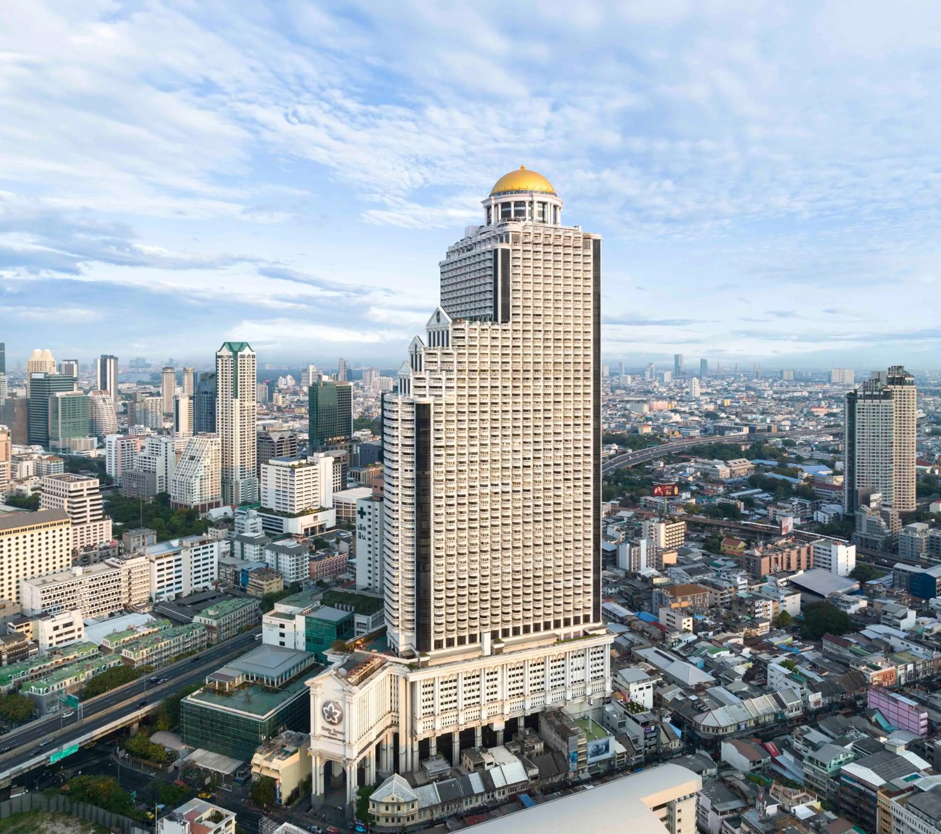 Property building in lebua at State Tower