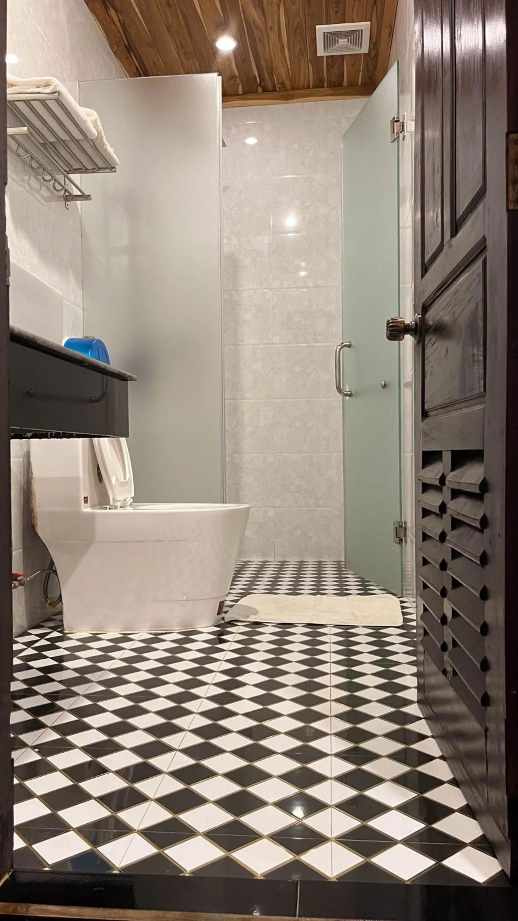 Economy Double Room in Villa Oasis