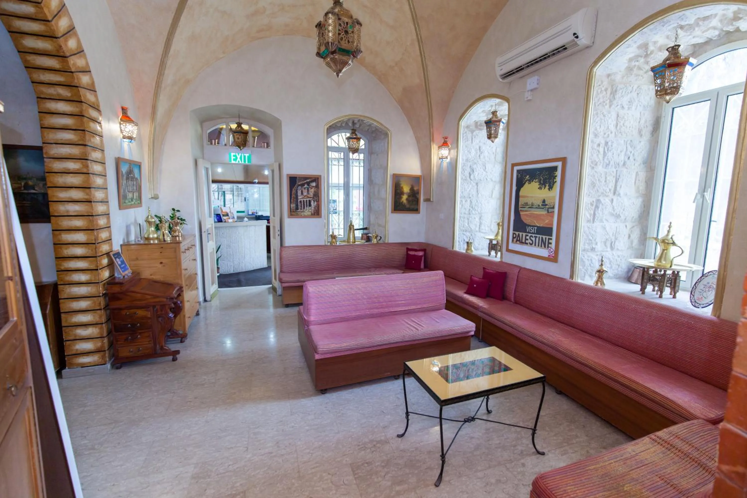 Lobby or reception in Azzahra Boutique Hotel & Restaurant - Jerusalem