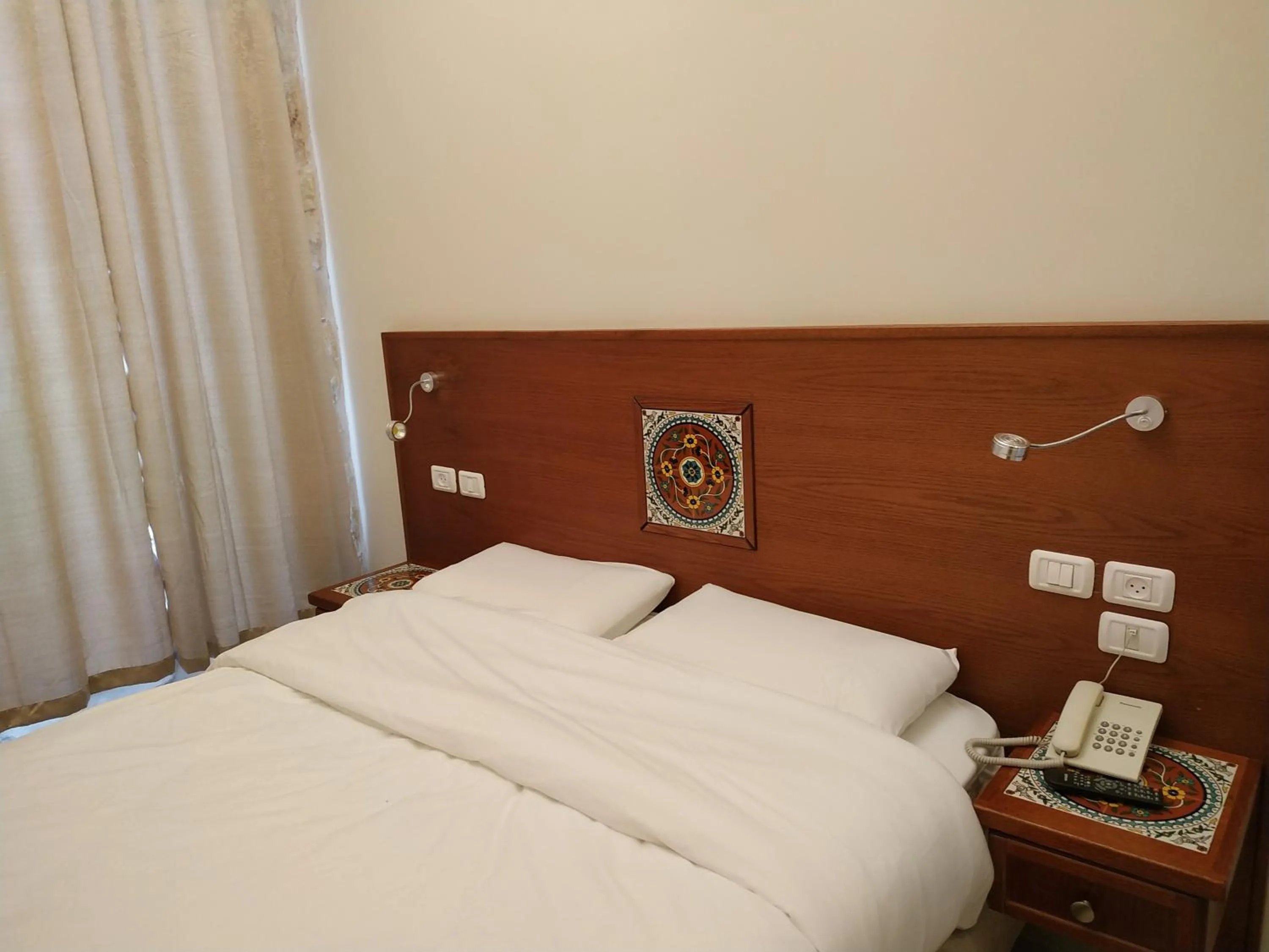 Bed in Azzahra Boutique Hotel & Restaurant - Jerusalem