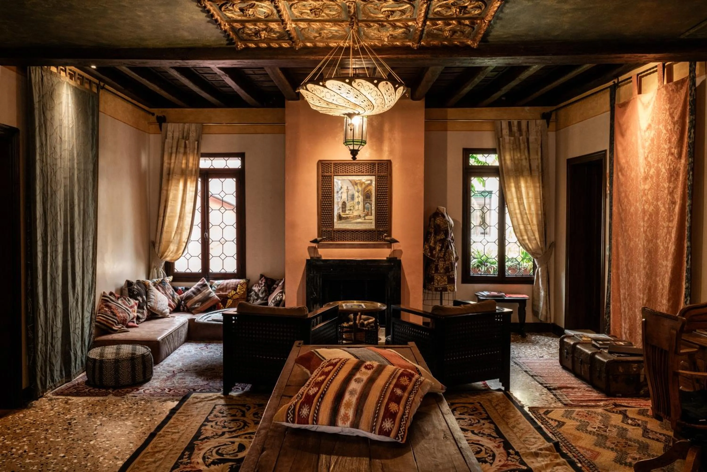 Seating area in Novecento Boutique Hotel