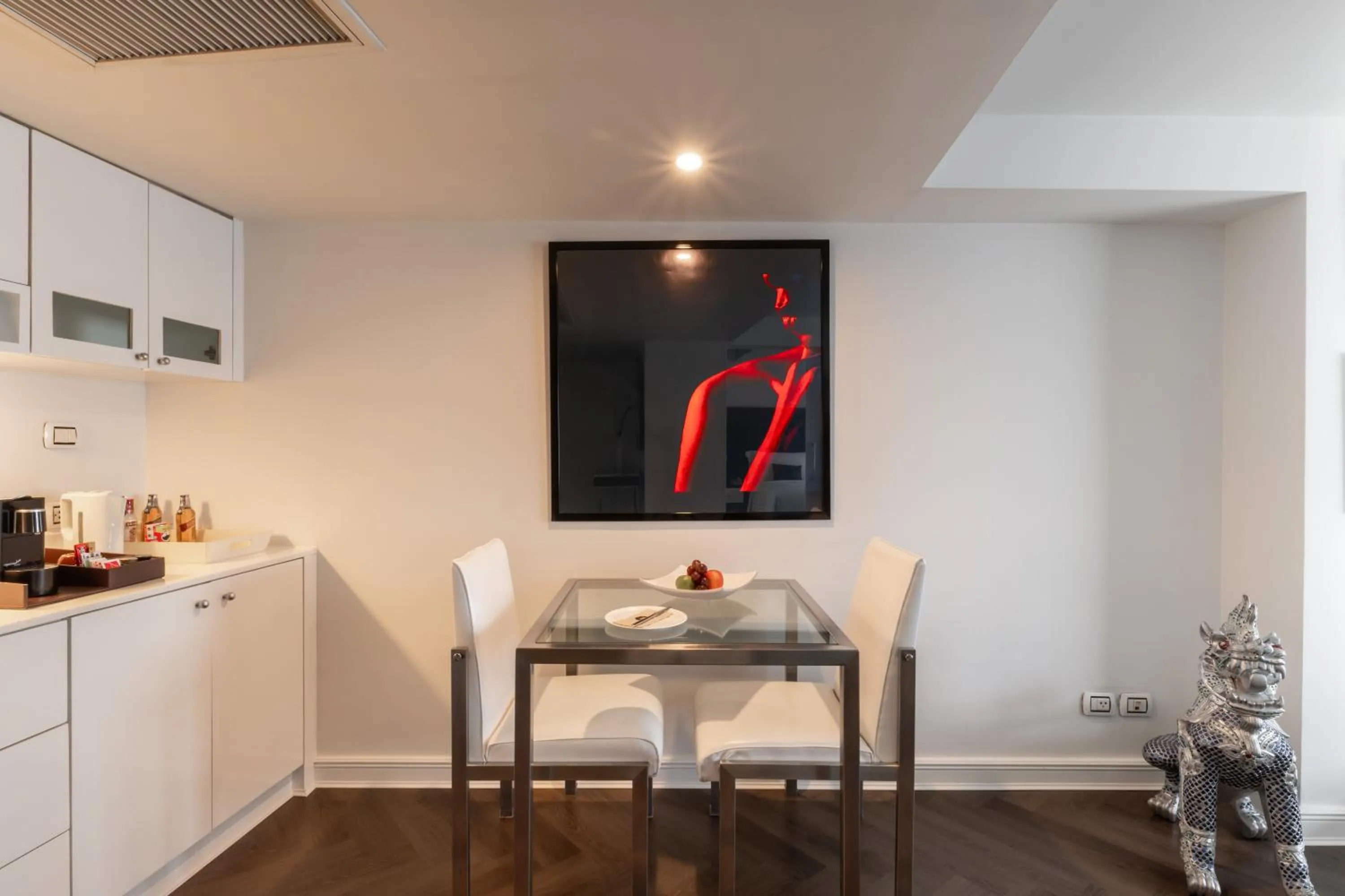 Living room in Night Hotel Bangkok - Sukhumvit 15