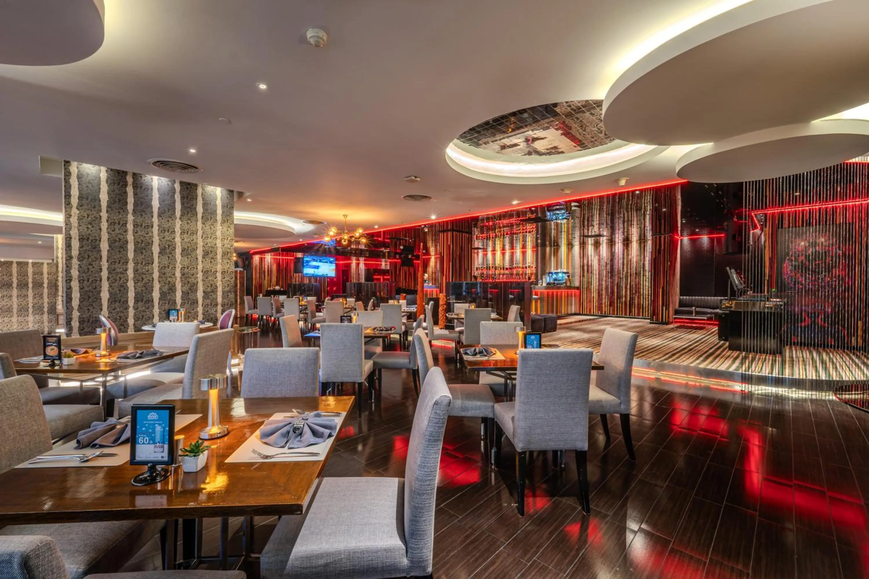 Restaurant/places to eat in Night Hotel Bangkok - Sukhumvit 15