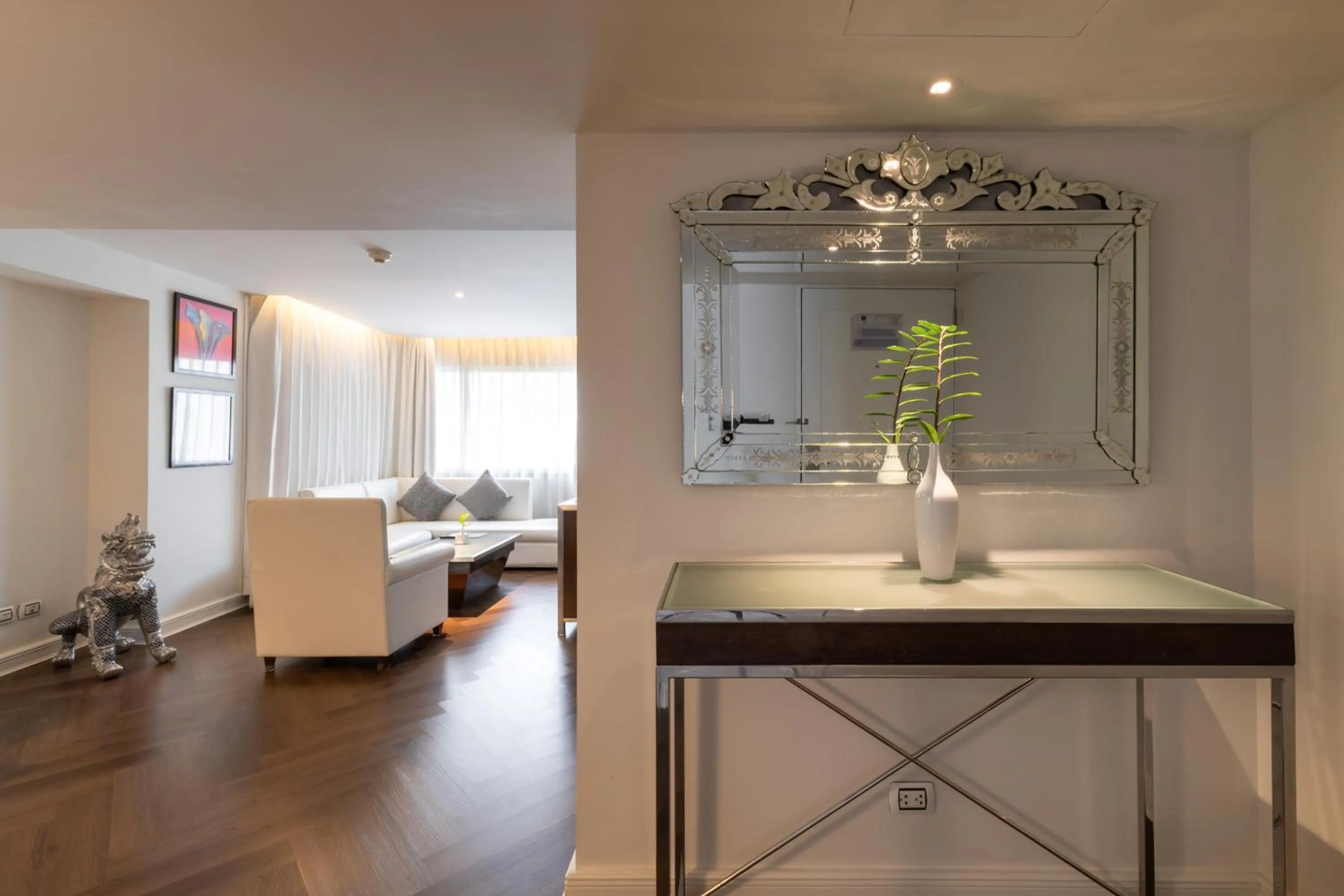 Living room in Night Hotel Bangkok - Sukhumvit 15