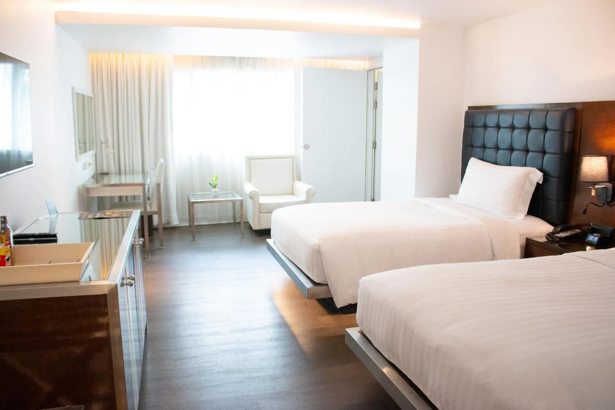 Bedroom, Bed in Night Hotel Bangkok - Sukhumvit 15