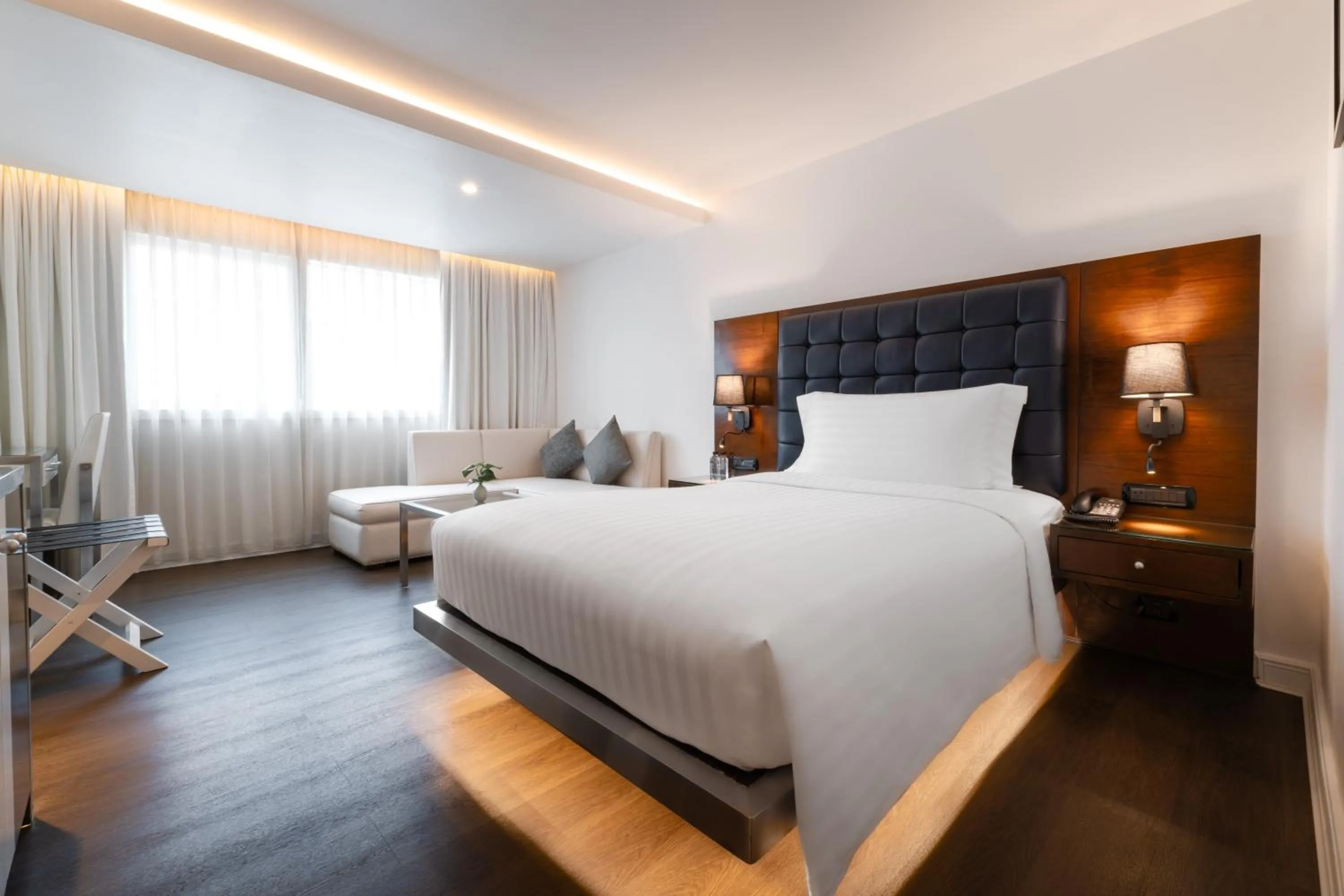 Photo of the whole room, Bed in Night Hotel Bangkok - Sukhumvit 15