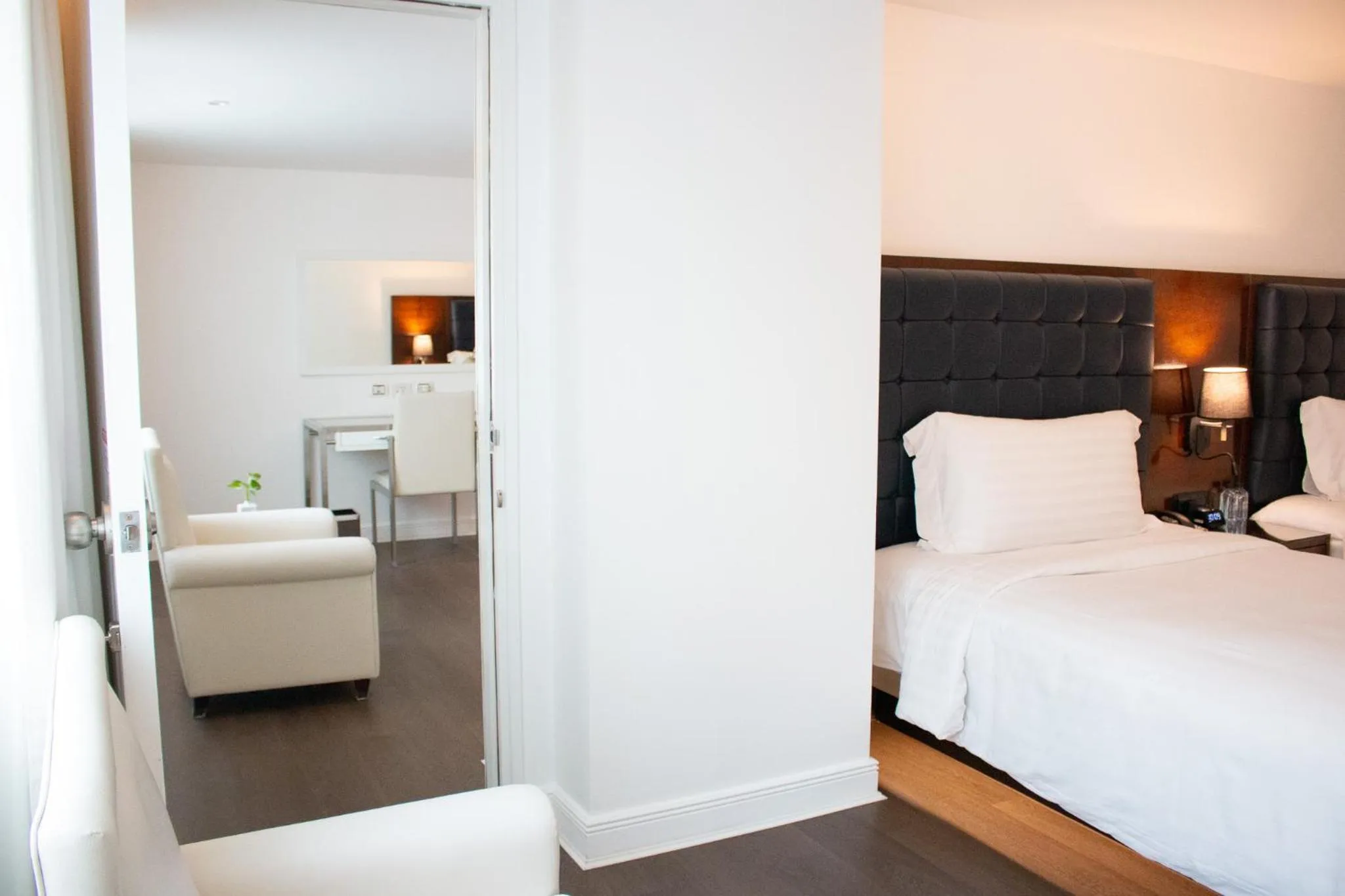 Bedroom, Bed in Night Hotel Bangkok - Sukhumvit 15